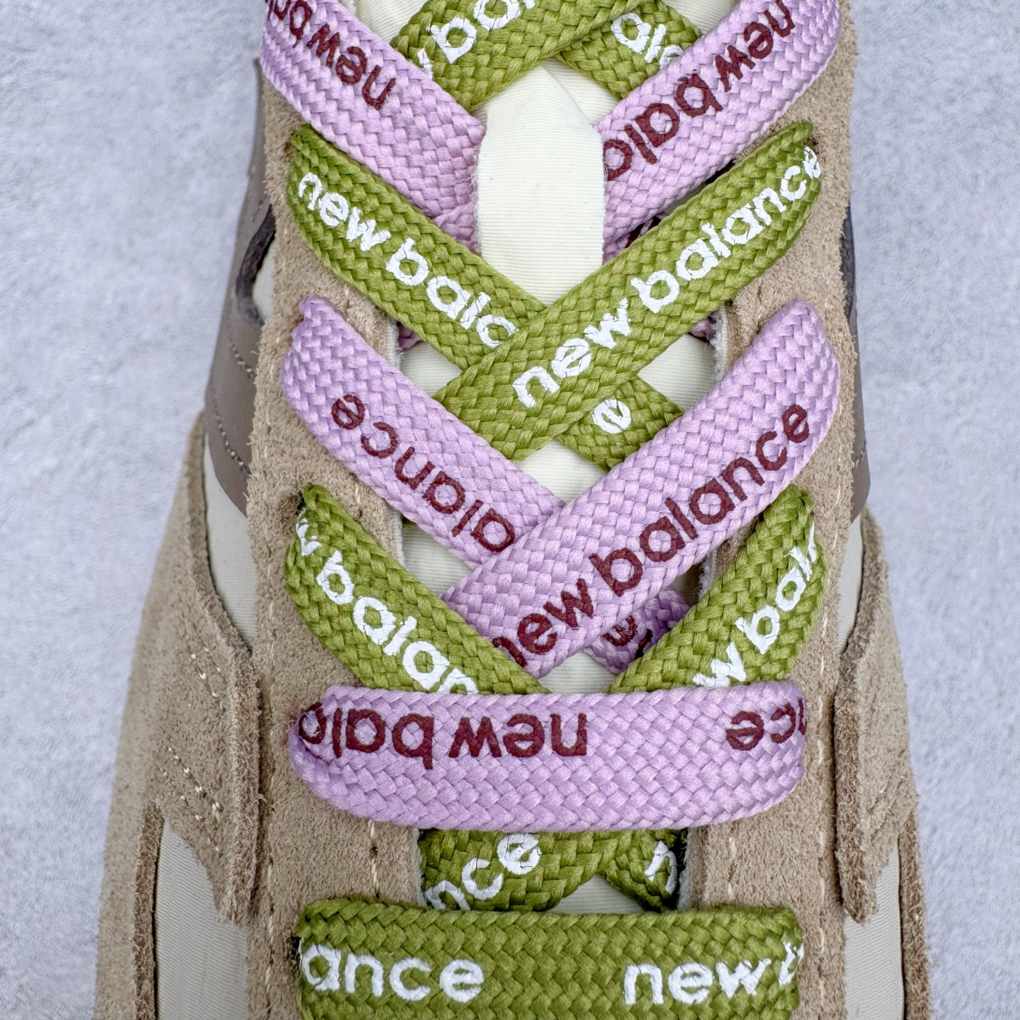 图片[15]-＃M纯原 New Balance U471AI NB新百伦织物牛剖层革春夏薄底鞋防滑耐磨平衡轻便低帮生活休闲鞋 原档数据独立私模大底 唯一正确三层组合大底 特高弹切片加持 百分百还原原鞋脚感 NB市场最强产物 防伪原标全套原楦原纸板原厂数据开发 全鞋电脑针车加持 原厂网布 原装进口头层翻毛皮料正确绒感卡色 正确中底拉帮中底网布细节 匠心打造 耗时两个月开发完成 工艺极其复杂难度可想而知 高端零售专供产物 尺码：36 37 37.5 38 38.5 39.5 40 40.5 41.5 42 42.5 43 44 44.5 45 45.5 46.5 47-选品中心