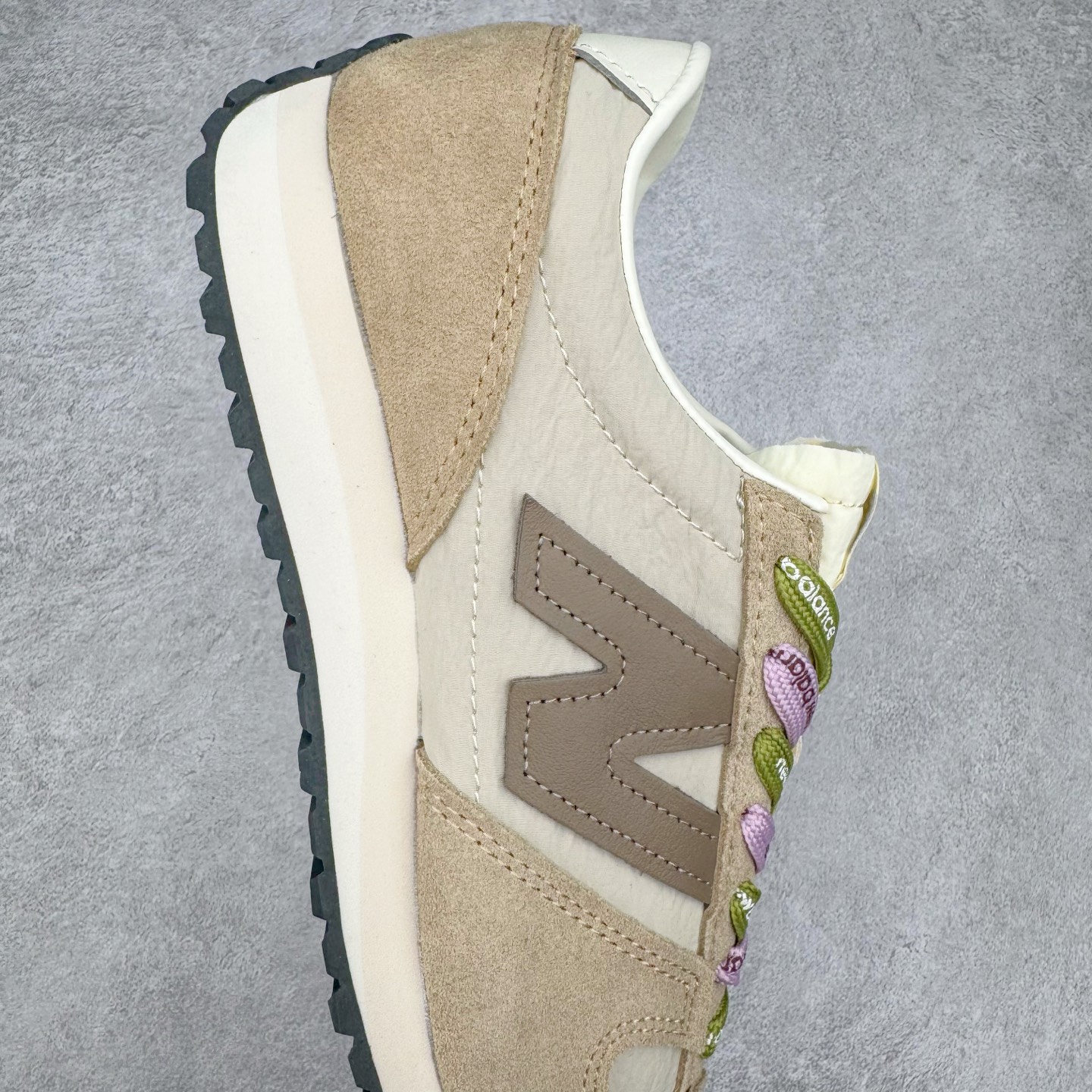 图片[6]-＃M纯原 New Balance U471AI NB新百伦织物牛剖层革春夏薄底鞋防滑耐磨平衡轻便低帮生活休闲鞋 原档数据独立私模大底 唯一正确三层组合大底 特高弹切片加持 百分百还原原鞋脚感 NB市场最强产物 防伪原标全套原楦原纸板原厂数据开发 全鞋电脑针车加持 原厂网布 原装进口头层翻毛皮料正确绒感卡色 正确中底拉帮中底网布细节 匠心打造 耗时两个月开发完成 工艺极其复杂难度可想而知 高端零售专供产物 尺码：36 37 37.5 38 38.5 39.5 40 40.5 41.5 42 42.5 43 44 44.5 45 45.5 46.5 47-选品中心