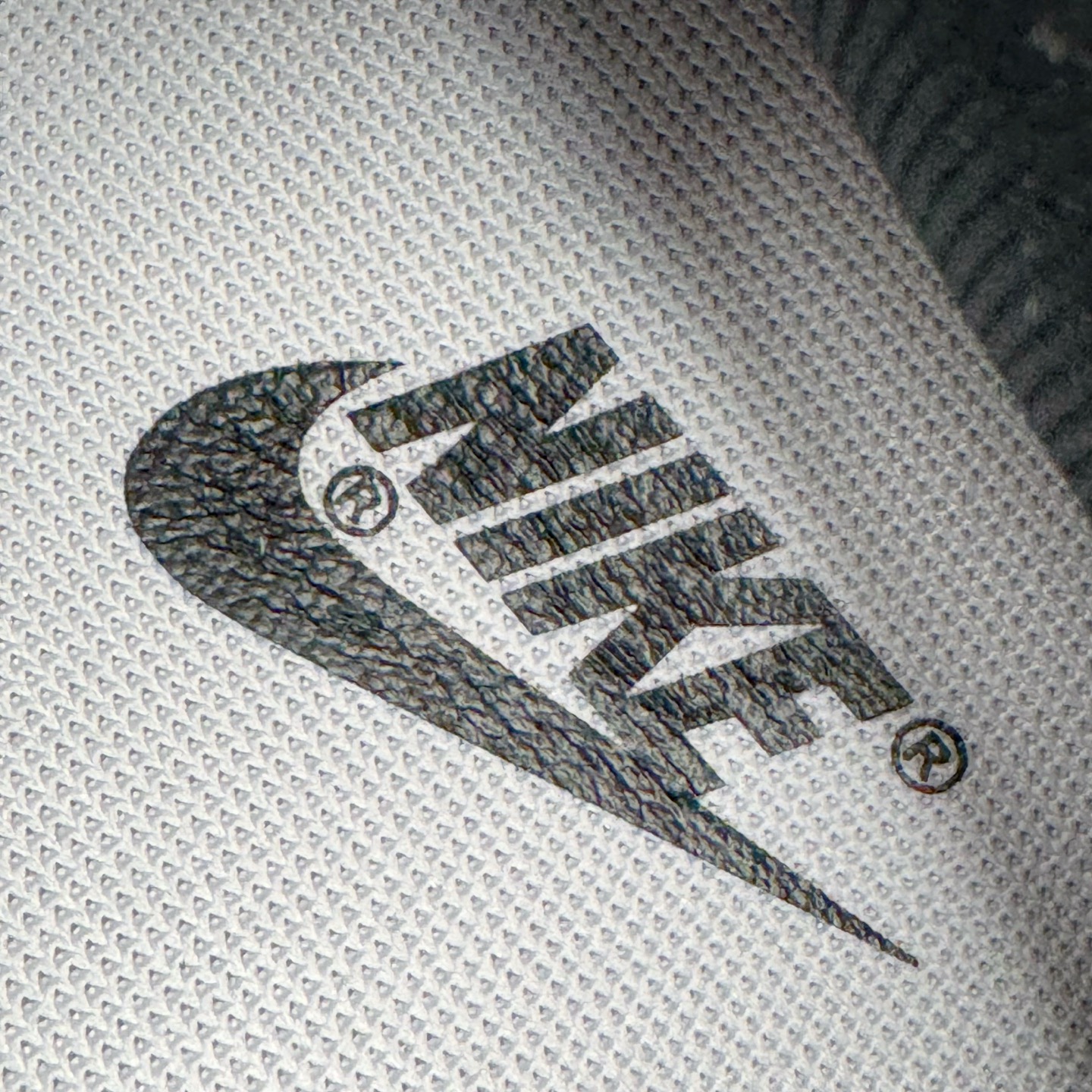 图片[13]-＃YC纯原 NK Dunk Low 黑白熊猫2.0 HF5441-100 实力大厂出品 新配色陆续开发 利润个位数只为口碑 全套原纸板楦头开发 确保原汁原味 完美呈现DUNK版型 一比一鞋头弧度高度鞋身弧度 此版本只针对中端市场 皮料材质有所更替 其他数据细节工艺流程均保持一致 绝不口嗨 细节品控鞋型随意对比 独家私模官方第六代原厂航空铝磨具打磨大底 鞋头坡度极致还原 无解鞋型 原盒原配 圈内天花板工艺 原厂玻璃冲刀 超高清洁度 全鞋零毛边皮料切割 原厂中底布点胶 中底布拉帮走线遵循公司 尺码：36 36.5 37.5 38 38.5 39 40 40.5 41 42 42.5 43 44 44.5 45 46-选品中心