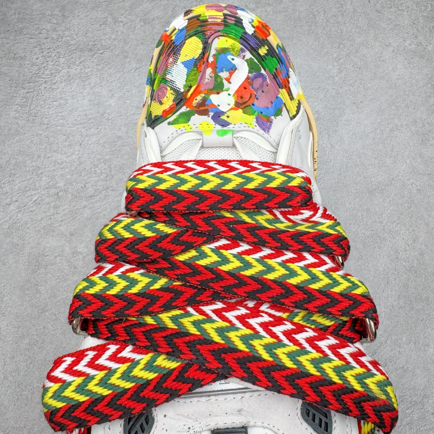 图片[4]-＃GD广顶 Lanvin Leather Curb Sneakers 浪凡三代走秀款潮流面包鞋 Leather是一款灵感源自90年代的运动鞋 设计自信 尺寸夸张 这款鞋由纳帕小牛皮、翻毛皮和网眼布制成 圆润的外形、加垫的鞋舌和弯曲的金属孔眼使这款精心打造的鞋格外舒适 官网一出热度火爆整个全球 各大网红也疯狂上脚 原版一比一开模重工艺制作 全鞋身采用东莞代工厂进口牛皮/环保牛反绒 进口电脑针车 数控针距精准无差 鞋头面冲孔整齐利落 金钢网织物 随机3D电喷泼墨 原磨具私模双色TPU大底 内里柔软透气太空棉面料 原版一致定制鞋带 全套原版一致包装 尺码：35 36 37 38 39 40 41 42 43 44 45 46-选品中心