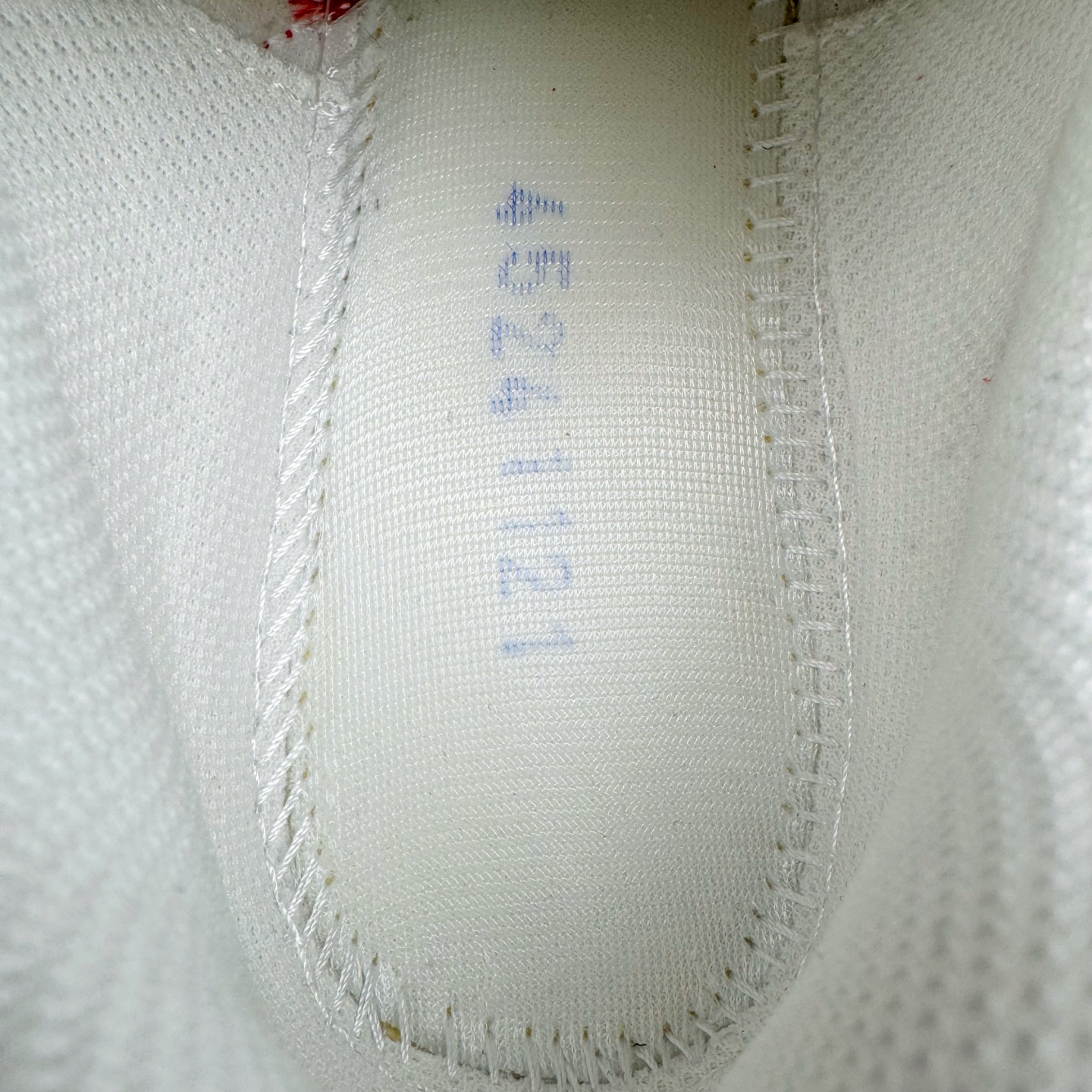 图片[10]-＃ZC总裁 Asics Gel-Kayano K14 亚瑟士系列复古舒适织物合成革减震防滑耐磨低帮休闲跑步鞋 市场顶级版本 原装纸板楦头开发 独家私模五层组合大底 原厂定制缓震硅胶加持 原盒原配 官方四联吊牌 一比一同步原鞋工艺和用料 鞋面原厂“三明治”多层网布 区别其他同价版本 鞋垫采用原厂OrthoLite欧索莱材质 非普通海玻璃鞋垫 后跟一样采用了GEL缓震胶 整体系列设计非常的科技感 锻炼跑步的同时让你一样时尚百搭 尺码：36 37 37.5 38 39 39.5 40 40.5 41.5 42 42.5 43.5 44 44.5 45 46-选品中心