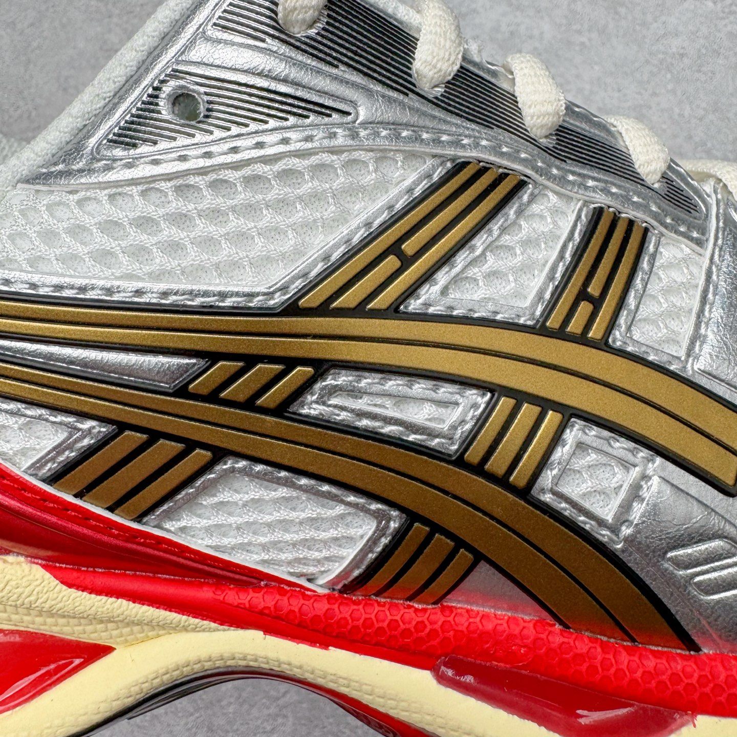 图片[15]-＃ZC总裁 Asics Gel-Kayano K14 亚瑟士系列复古舒适织物合成革减震防滑耐磨低帮休闲跑步鞋 市场顶级版本 原装纸板楦头开发 独家私模五层组合大底 原厂定制缓震硅胶加持 原盒原配 官方四联吊牌 一比一同步原鞋工艺和用料 鞋面原厂“三明治”多层网布 区别其他同价版本 鞋垫采用原厂OrthoLite欧索莱材质 非普通海玻璃鞋垫 后跟一样采用了GEL缓震胶 整体系列设计非常的科技感 锻炼跑步的同时让你一样时尚百搭 尺码：36 37 37.5 38 39 39.5 40 40.5 41.5 42 42.5 43.5 44 44.5 45 46-选品中心
