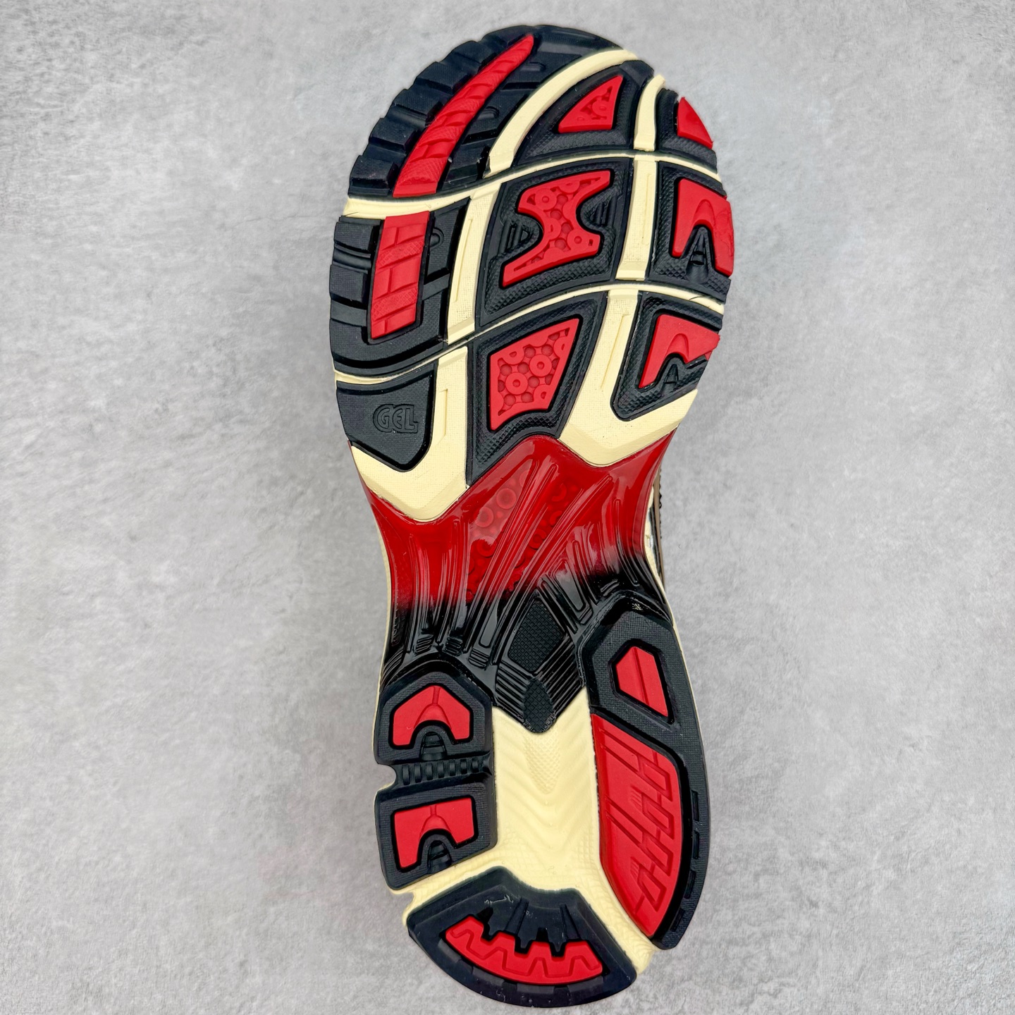 图片[9]-＃ZC总裁 Asics Gel-Kayano K14 亚瑟士系列复古舒适织物合成革减震防滑耐磨低帮休闲跑步鞋 市场顶级版本 原装纸板楦头开发 独家私模五层组合大底 原厂定制缓震硅胶加持 原盒原配 官方四联吊牌 一比一同步原鞋工艺和用料 鞋面原厂“三明治”多层网布 区别其他同价版本 鞋垫采用原厂OrthoLite欧索莱材质 非普通海玻璃鞋垫 后跟一样采用了GEL缓震胶 整体系列设计非常的科技感 锻炼跑步的同时让你一样时尚百搭 尺码：36 37 37.5 38 39 39.5 40 40.5 41.5 42 42.5 43.5 44 44.5 45 46-选品中心