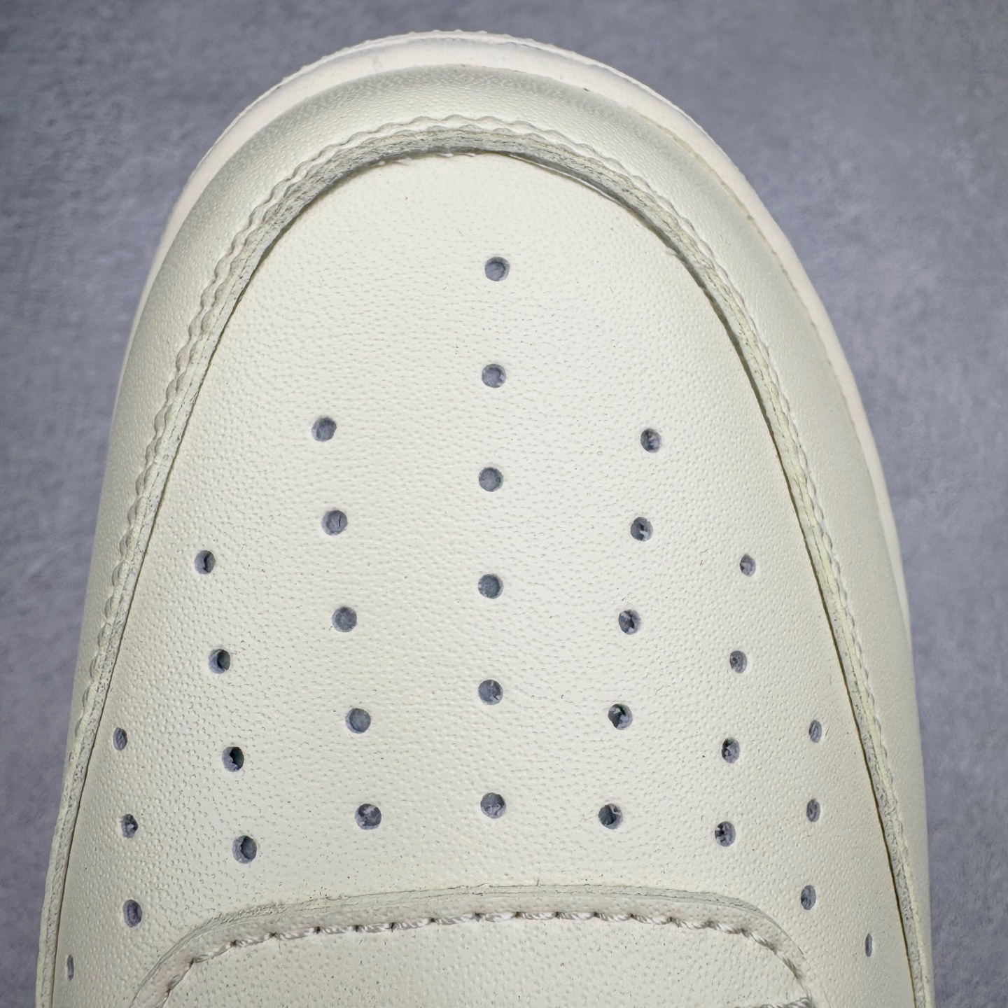 ＃福利特价‼️
NK Air Force 1´07 Low 空军一号低帮百搭休闲运动板鞋 DM0211-
