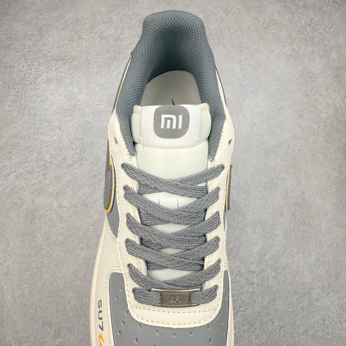 图片[5]-NK Air Force 1´07 Low 空军一号低帮百搭休闲运动板鞋 XX3168-201 柔软、弹性十足的缓震性能和出色的中底设计 横跨复古与现代的外型结合 造就出风靡全球 三十多年的Force 1 直到今天还深受青睐 实拍调校N版已经零色差零失真 百分百还原实物色彩所见即所得 不存在货不对板色差等低级问题 选购参考实物拍摄 不混卖不参货 只用心做好货严格选品 承诺混一赔十 尺码：36 36.5 37.5 38 38.5 39 40 40.5 41 42 42.5 43 44 44.5 45-选品中心