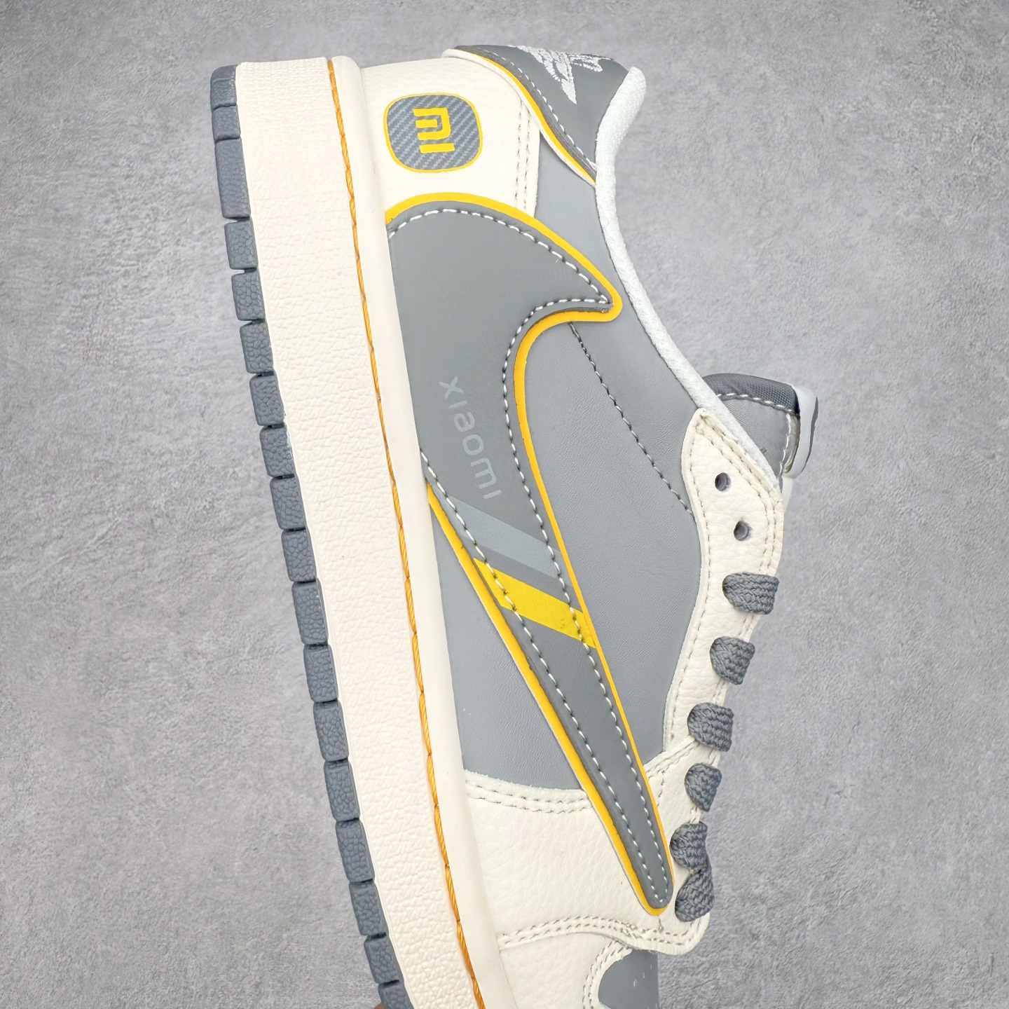 图片[6]-TS x Air Jordan AJ1 Low 倒钩低帮联名定制配色 XX3168-202 原厂内置气垫魔块 A模大底 头层小牛皮 鞋舌AJ原厂专用牛津布+AJ专用反口珍珠布+原厂无杂质高弹内里海棉+特殊封边弹力鞋带 实拍调校N版已经零色差零失真 百分百还原实物色彩所见即所得 不存在货不对板色差等低级问题 选购参考实物拍摄 不混卖不参货 只用心做好货严格选品 承诺混一赔十 尺码：36 36.5 37.5 38 38.5 39 40 40.5 41 42 42.5 43 44 44.5 45-选品中心