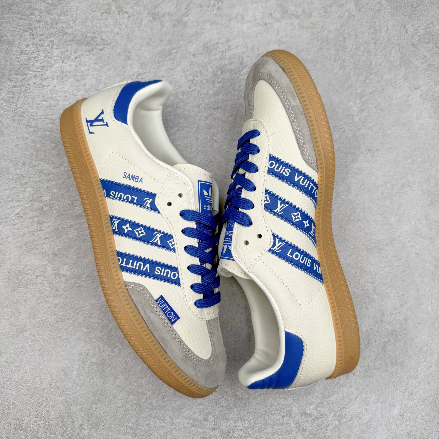 图片[3]-＃C2 AD Original Samba OG 复古经典轻便板鞋 定制配色 XR0005 这款桑巴鞋展示了高质量的工艺 带有装饰的超锁缝制和无缝的手感 柔软、柔软的皮革造型和标志性的3条纹完成了精致的外观 正规合身鞋带 鞋面上有绒面鞋垫 橡胶鞋底 享受正畸套筒软感 自50年代首次亮相以来就一直在赢得粉丝的青睐 尺码：36 36.5 37.5 38 38.5 39 40 40.5 41 42 42.5 43 44 44.5 45-选品中心