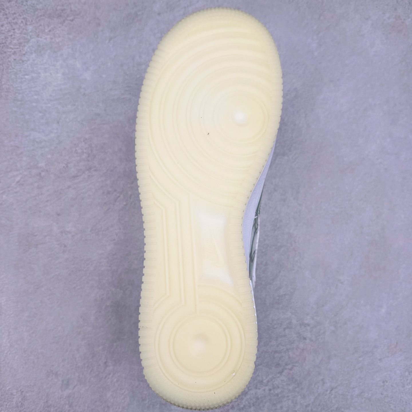 ＃福利特价‼️
NK Air Force 1´07 Low 空军一号低帮百搭休闲运动板鞋 BQ7541-