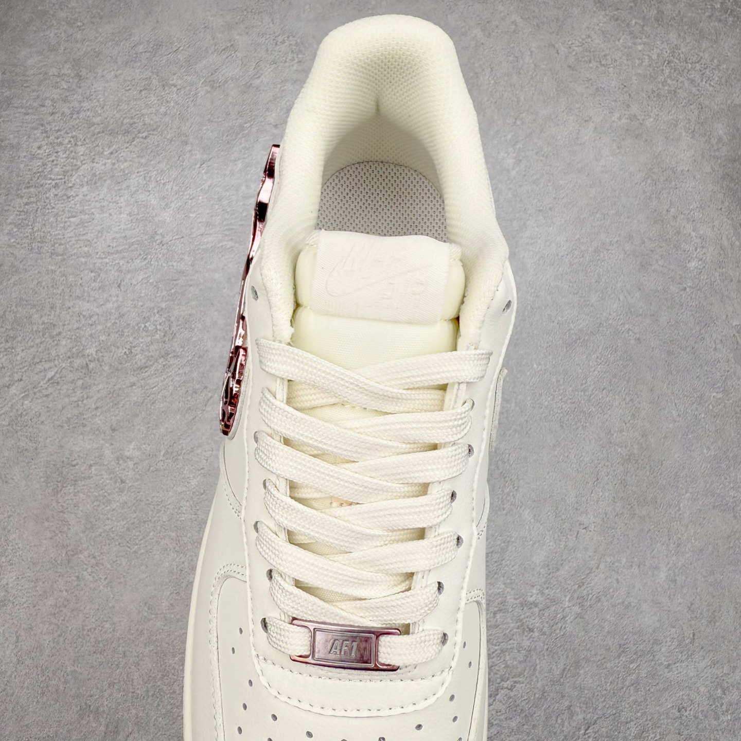 ＃福利特价‼️
NK Air Force 1´07 Low 空军一号低帮百搭休闲运动板鞋 IF1686-