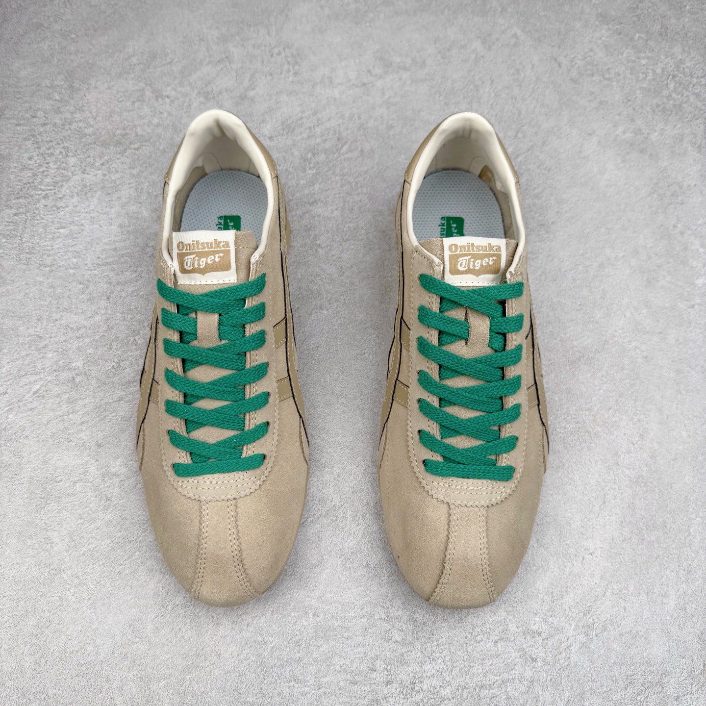 图片[2]-Onitsuka Tiger Runspark 鬼冢虎火星运动系列田径钉复古经典百搭皮革休闲慢跑鞋 鬼塚虎从运动中汲取灵感，并致力于打造融合舒适感受与创新设计的时尚品牌。品牌的设计风格既体现了对传统的致敬，同时也表达了对精致风格和现代创意的推崇。我们提供独具个性的全系列产品，打造从头到脚的整体穿搭。每件产品皆以精湛工艺匠心打造，细节考究，品质出众。尺码：36 37 37.5 38 39 39.5 40.5 41.5 42 42.5 43.5 44 45-选品中心