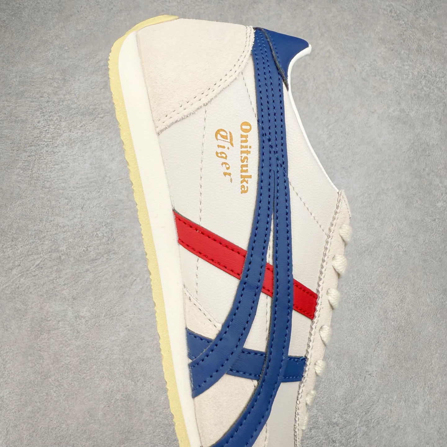图片[6]-Onitsuka Tiger Runspark 鬼冢虎火星运动系列田径钉复古经典百搭皮革休闲慢跑鞋 鬼塚虎从运动中汲取灵感，并致力于打造融合舒适感受与创新设计的时尚品牌。品牌的设计风格既体现了对传统的致敬，同时也表达了对精致风格和现代创意的推崇。我们提供独具个性的全系列产品，打造从头到脚的整体穿搭。每件产品皆以精湛工艺匠心打造，细节考究，品质出众。尺码：36 37 37.5 38 39 39.5 40.5 41.5 42 42.5 43.5 44 45-选品中心