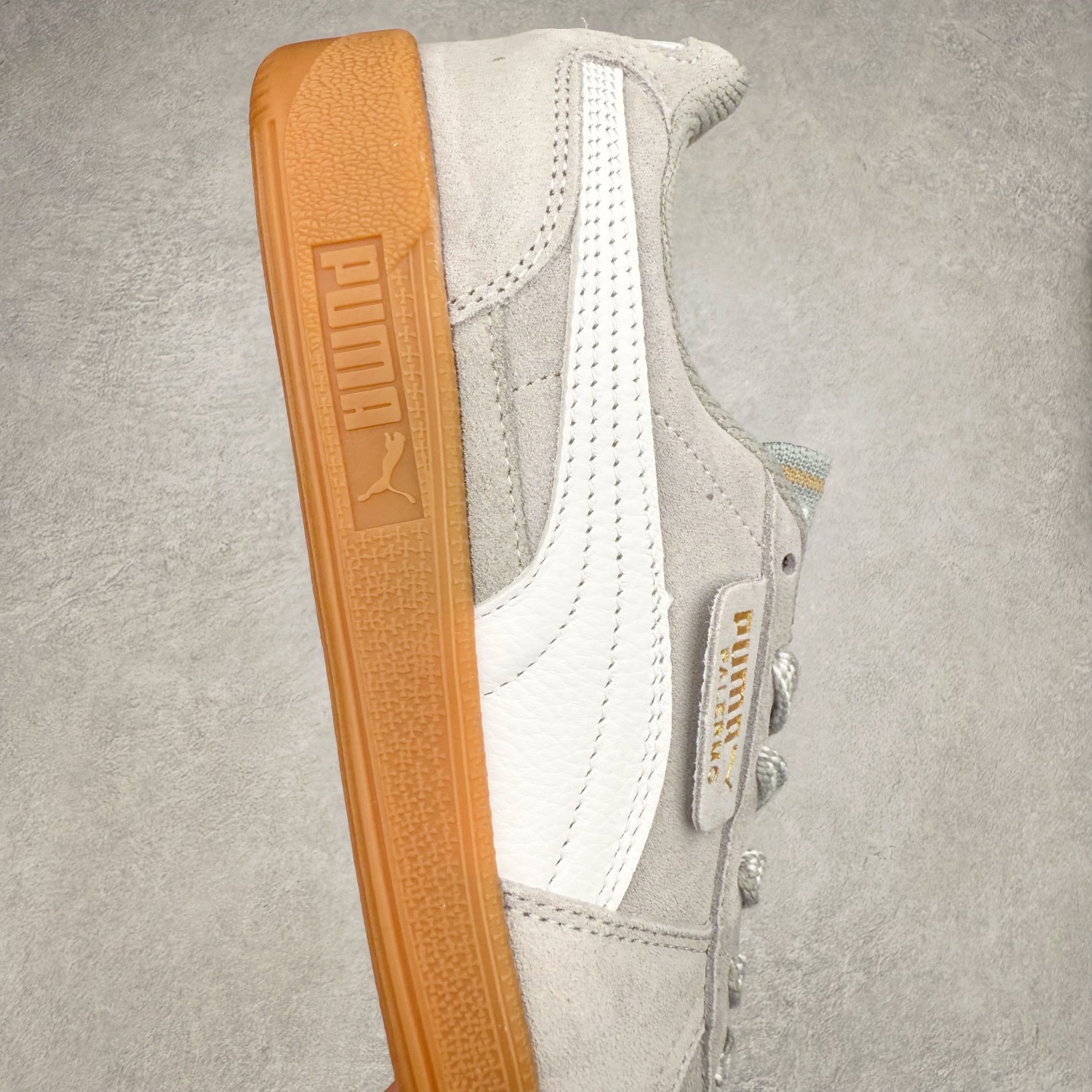 图片[6]-PUMA Palermo Trainer 彪马防滑耐磨低帮德训休闲板鞋 简约又不失设计巧思的帅气风格让它轻松驾驭日常休闲或滑板场合 运动兼具匠心 细节彰显品质 衬垫边缘以提供支撑和灵活性 强化鞋头以承受持续的磨损 耐磨性强 稳定性高 抓地更牢 不易打滑 尺码： 35 36 36.5 37.5 38 38.5 39 40 40.5 41 42 42.5 43 44 45-选品中心