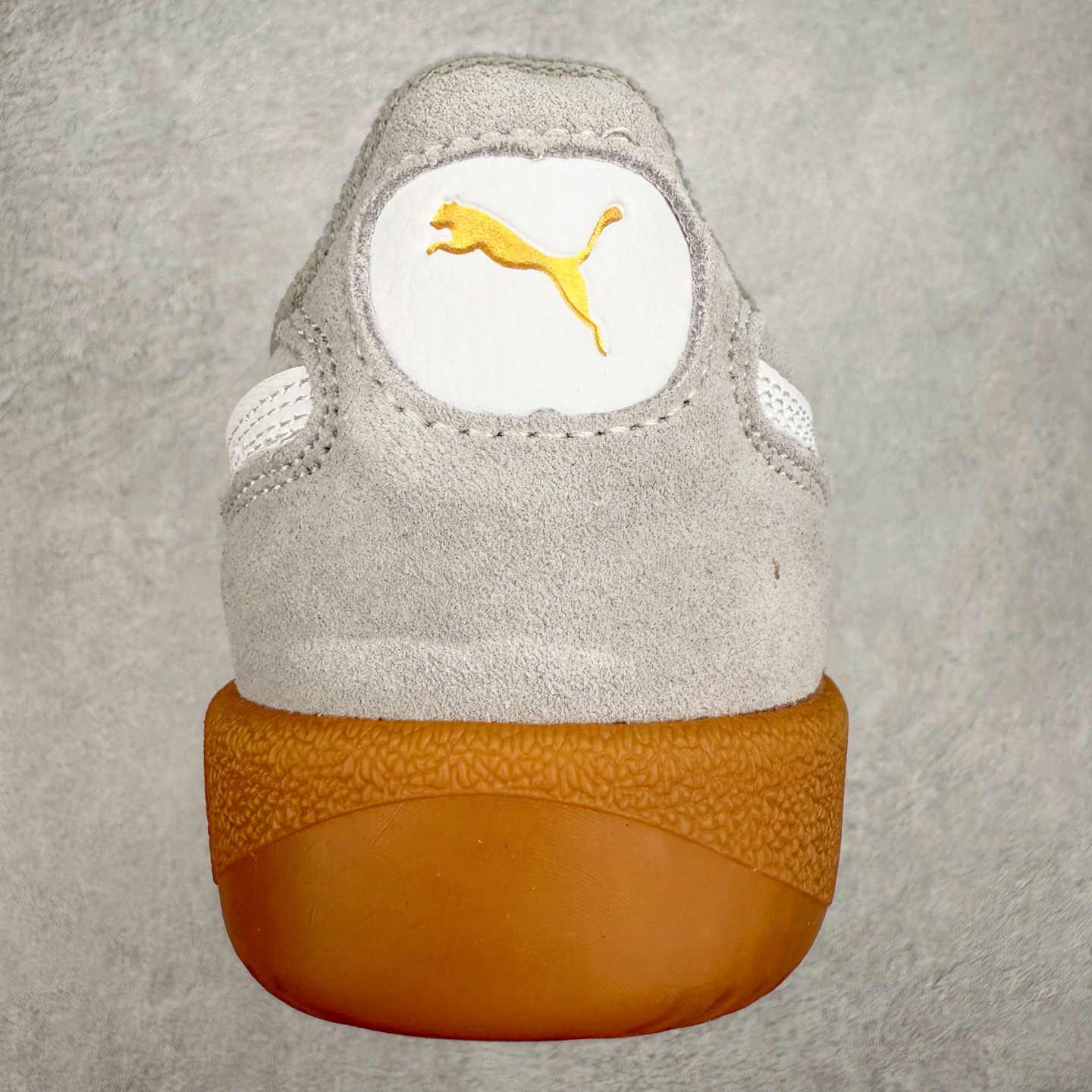 图片[8]-PUMA Palermo Trainer 彪马防滑耐磨低帮德训休闲板鞋 简约又不失设计巧思的帅气风格让它轻松驾驭日常休闲或滑板场合 运动兼具匠心 细节彰显品质 衬垫边缘以提供支撑和灵活性 强化鞋头以承受持续的磨损 耐磨性强 稳定性高 抓地更牢 不易打滑 尺码： 35 36 36.5 37.5 38 38.5 39 40 40.5 41 42 42.5 43 44 45-选品中心