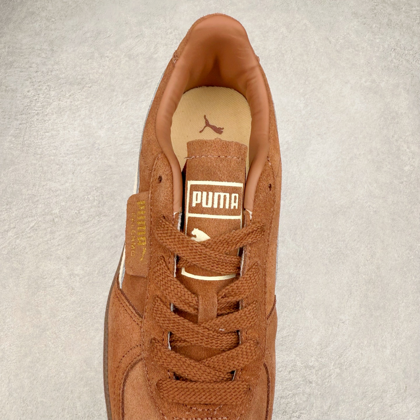 图片[5]-PUMA Palermo Trainer 彪马防滑耐磨低帮德训休闲板鞋 简约又不失设计巧思的帅气风格让它轻松驾驭日常休闲或滑板场合 运动兼具匠心 细节彰显品质 衬垫边缘以提供支撑和灵活性 强化鞋头以承受持续的磨损 耐磨性强 稳定性高 抓地更牢 不易打滑 尺码： 35 36 36.5 37.5 38 38.5 39 40 40.5 41 42 42.5 43 44 45-选品中心