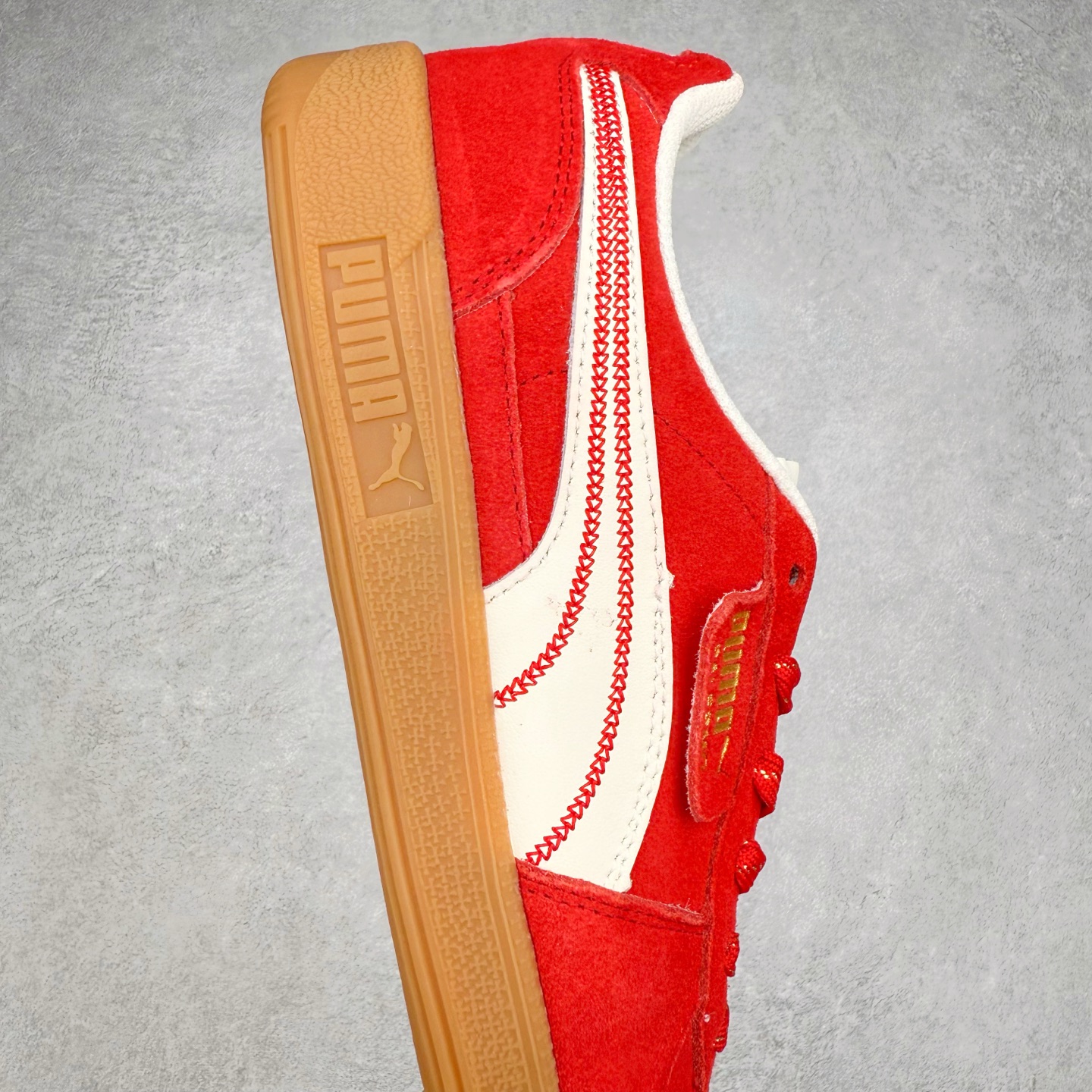 图片[6]-PUMA Palermo Trainer 彪马防滑耐磨低帮德训休闲板鞋 简约又不失设计巧思的帅气风格让它轻松驾驭日常休闲或滑板场合 运动兼具匠心 细节彰显品质 衬垫边缘以提供支撑和灵活性 强化鞋头以承受持续的磨损 耐磨性强 稳定性高 抓地更牢 不易打滑 尺码： 35 36 36.5 37.5 38 38.5 39 40 40.5 41 42 42.5 43 44 45-选品中心