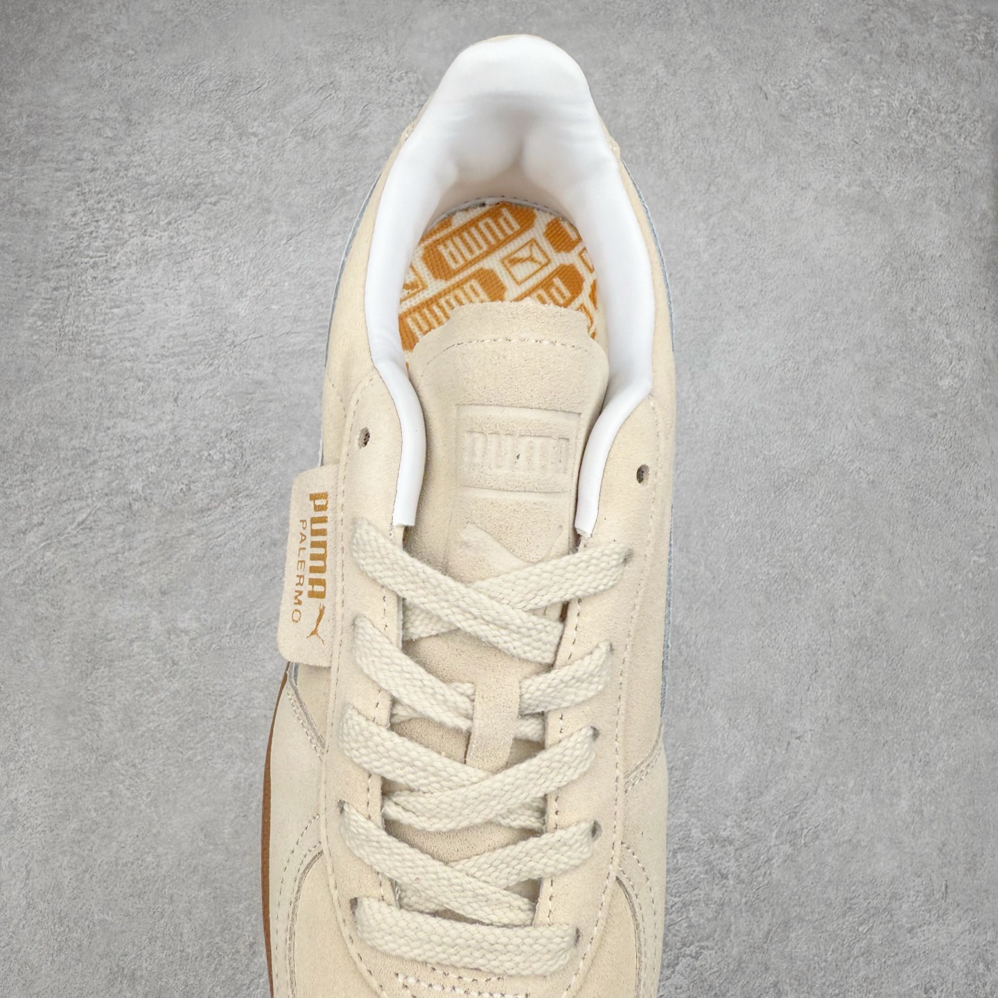 图片[5]-PUMA Palermo Trainer 彪马防滑耐磨低帮德训休闲板鞋 简约又不失设计巧思的帅气风格让它轻松驾驭日常休闲或滑板场合 运动兼具匠心 细节彰显品质 衬垫边缘以提供支撑和灵活性 强化鞋头以承受持续的磨损 耐磨性强 稳定性高 抓地更牢 不易打滑 尺码： 35 36 36.5 37.5 38 38.5 39 40 40.5 41 42 42.5 43 44 45-选品中心