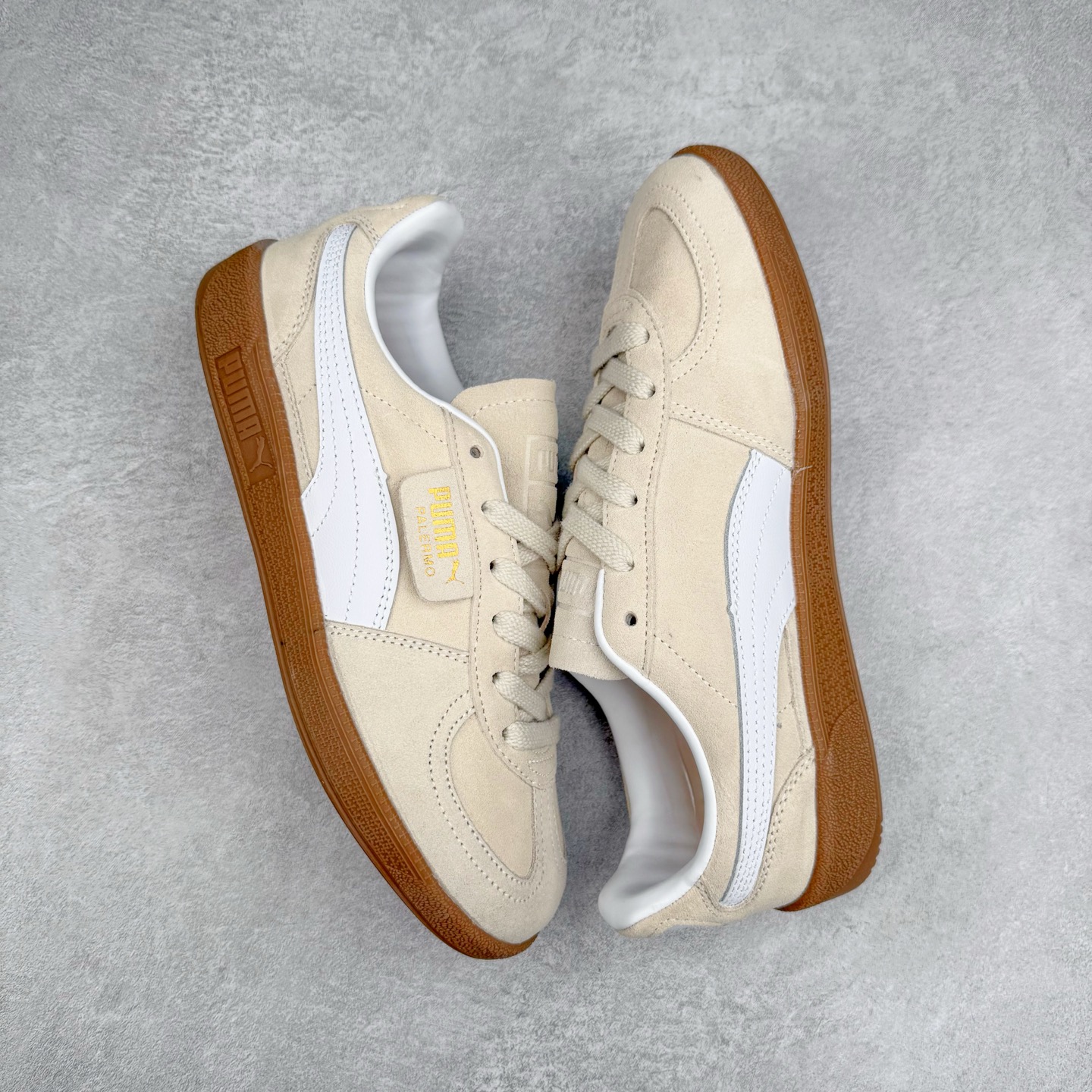 图片[3]-PUMA Palermo Trainer 彪马防滑耐磨低帮德训休闲板鞋 简约又不失设计巧思的帅气风格让它轻松驾驭日常休闲或滑板场合 运动兼具匠心 细节彰显品质 衬垫边缘以提供支撑和灵活性 强化鞋头以承受持续的磨损 耐磨性强 稳定性高 抓地更牢 不易打滑 尺码： 35 36 36.5 37.5 38 38.5 39 40 40.5 41 42 42.5 43 44 45-选品中心