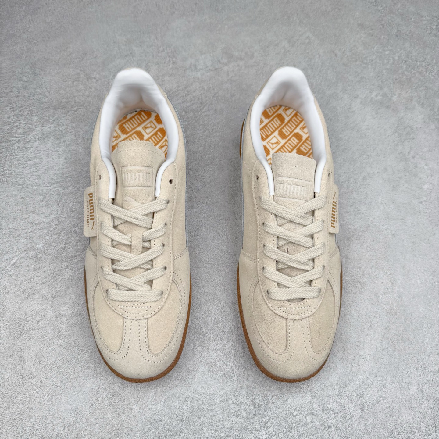 图片[2]-PUMA Palermo Trainer 彪马防滑耐磨低帮德训休闲板鞋 简约又不失设计巧思的帅气风格让它轻松驾驭日常休闲或滑板场合 运动兼具匠心 细节彰显品质 衬垫边缘以提供支撑和灵活性 强化鞋头以承受持续的磨损 耐磨性强 稳定性高 抓地更牢 不易打滑 尺码： 35 36 36.5 37.5 38 38.5 39 40 40.5 41 42 42.5 43 44 45-选品中心