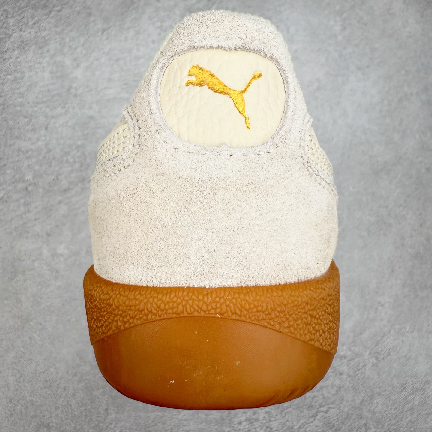 图片[8]-PUMA Palermo Trainer 彪马防滑耐磨低帮德训休闲板鞋 简约又不失设计巧思的帅气风格让它轻松驾驭日常休闲或滑板场合 运动兼具匠心 细节彰显品质 衬垫边缘以提供支撑和灵活性 强化鞋头以承受持续的磨损 耐磨性强 稳定性高 抓地更牢 不易打滑 尺码： 35 36 36.5 37.5 38 38.5 39 40 40.5 41 42 42.5 43 44 45-选品中心