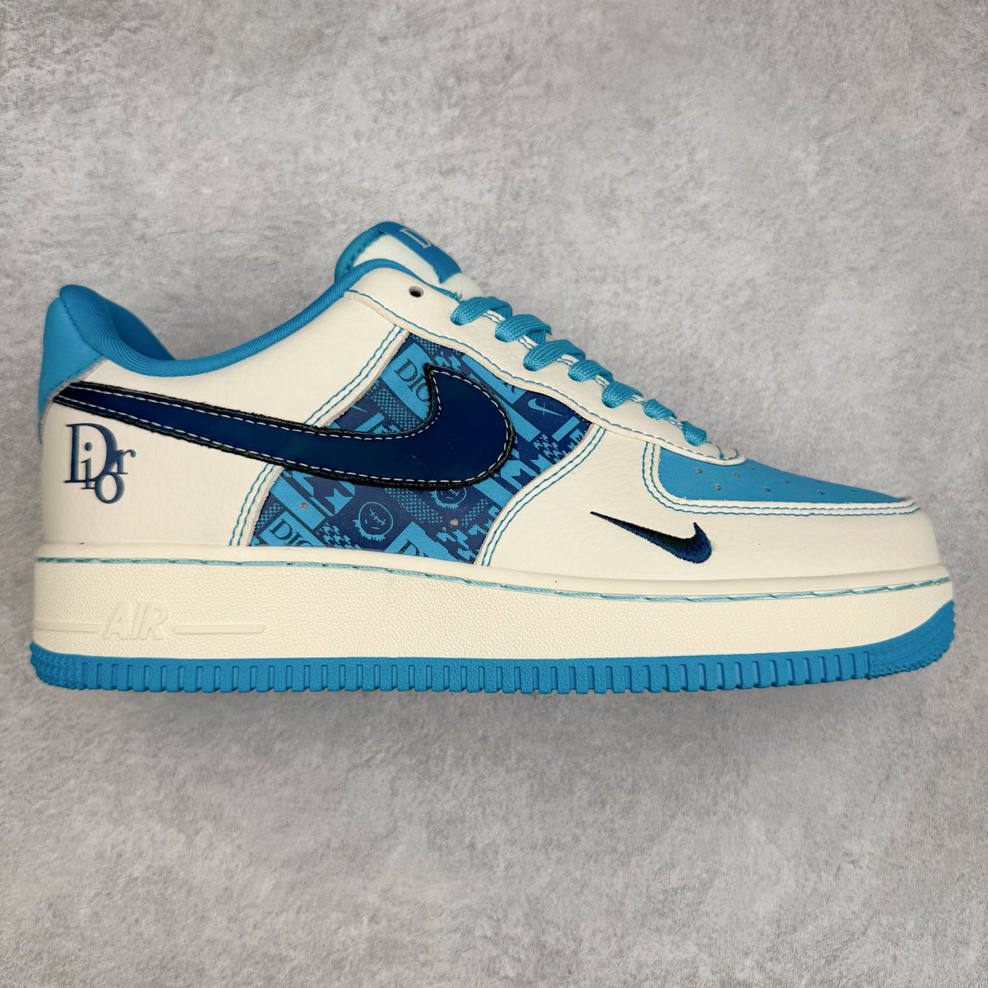 NK Air Force 1´07 Low 空军一号低帮百搭休闲运动板鞋 KK1988-088 柔软、弹性十足的缓震性能和出色的中底设计 横跨复古与现代的外型结合 造就出风靡全球 三十多年的Force 1 直到今天还深受青睐 实拍调校N版已经零色差零失真 百分百还原实物色彩所见即所得 不存在货不对板色差等低级问题 选购参考实物拍摄 不混卖不参货 只用心做好货严格选品 承诺混一赔十 尺码：36 36.5 37.5 38 38.5 39 40 40.5 41 42 42.5 43 44 44.5 45-选品中心