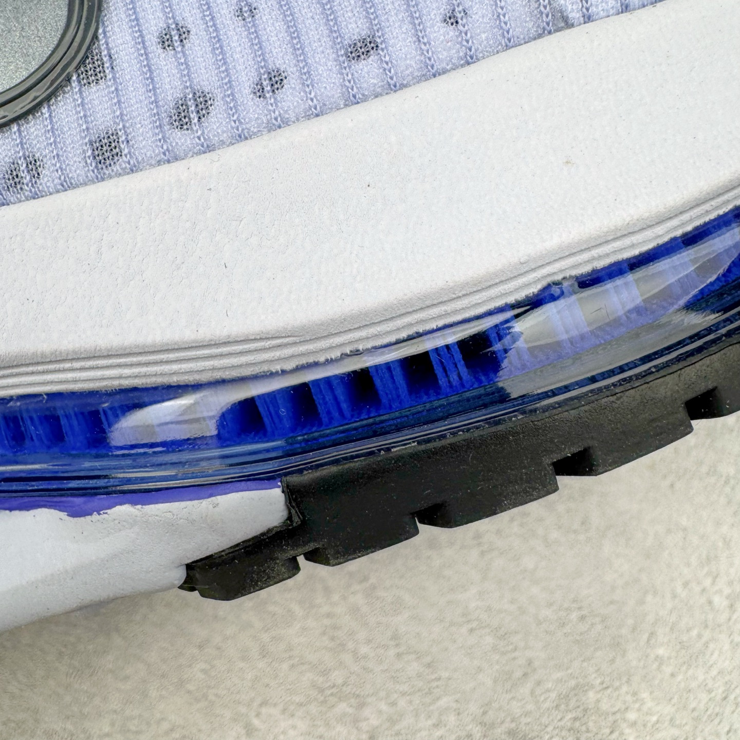 图片[15]-＃纯原 NK Pegasus Premium 飞马全掌气垫跑步运动鞋 HQ2592-004 气垫的究极进化 NIKE2025新王炸 • 在特有Air科技加持下，耐克带来全新Pegasus Premium。这款跑鞋在传承耐克飞马（Pegasus）系列标志性的缓震功能的同时，将首次搭载耐克的塑型可视化Air Zoom气垫单元。• 塑型Air Zoom气垫单元贴合脚部的自然轮廓，帮助跑者在从后跟到脚趾的过渡中能够有效传递力量，带来一种前所未有的轻盈、顺畅回馈体验。中底采用ZoomX泡绵，后跟则使用ReactX泡绵，为跑者提供稳定流畅的推进感。• 塑型可视化Air Zoom气垫单元和精心配置的泡绵组合，让Pegasus Premium成为耐克飞马系列中颇具能量回馈的鞋款。• 全新Pegasus Premium不仅展示了耐克势头强劲的创新周期，证明了其特有的Air科技的强大实力，更体现了耐克倾听和服务运动员的能力。尺码：36 36.5 37.5 38 38.5 39 40 40.5 41 42 42.5 43 44 44.5 45-选品中心