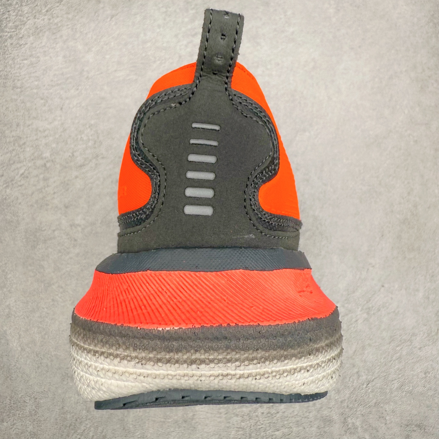 图片[8]-Under Armour Infinite Elite 2 安德玛舒适防滑耐磨低帮越野短跑跑步鞋 Under Armour成立于1996年，创办者是前马里兰橄榄球明星KevinPlank。在美国，提到Under Armour，必然会想起高端和专业的运动装备，Under Armour 逐渐成为“专业”的代名词。Under Armour在专业运动装备领域达到了一定高度，可以说是专业运动装备的优选。实拍调校N版已经零色差零失真 百分百还原实物色彩所见即所得 不存在货不对板色差等低级问题 选购参考实物拍摄 不混卖不参货 只用心做好货严格选品 承诺混一赔十 尺码：36 36.5 37.5 38 38.5 39 40 40.5 41 42 42.5 43 44 44.5 45-选品中心