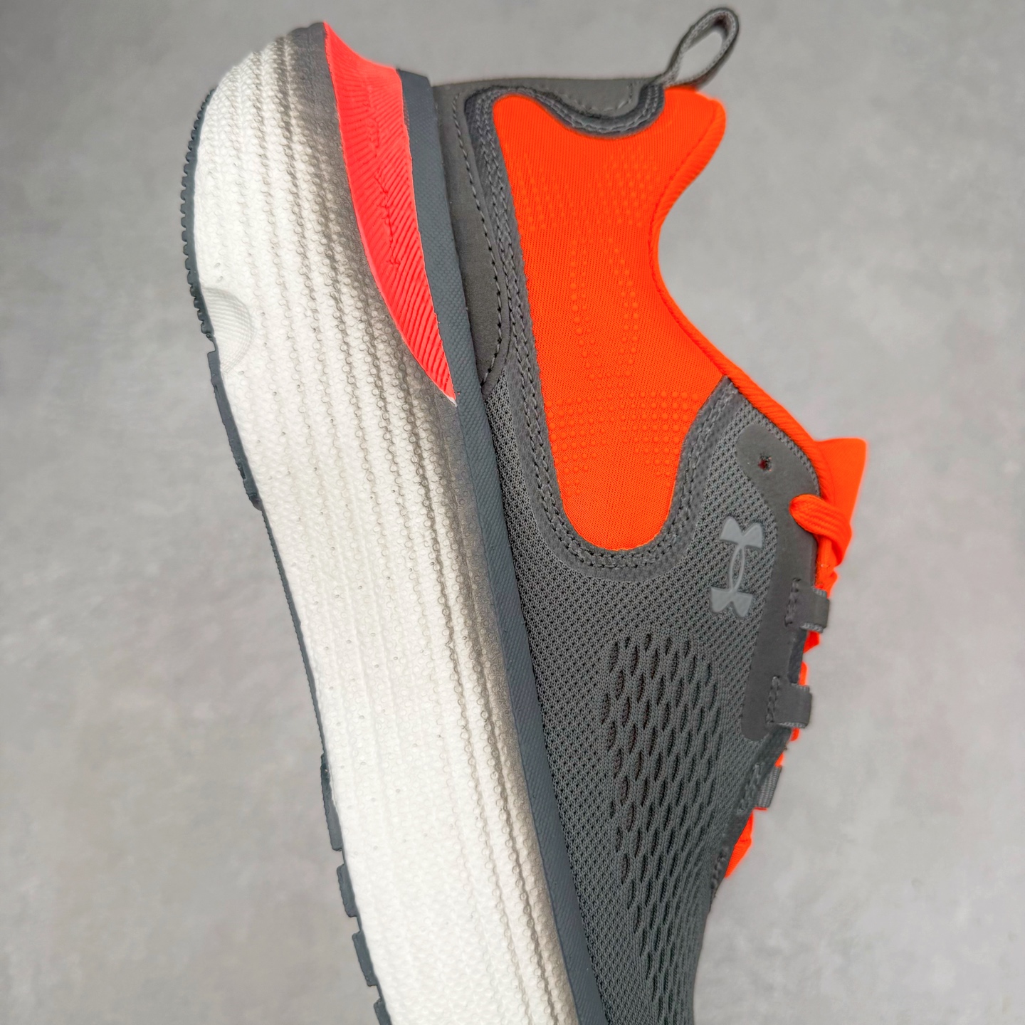 图片[6]-Under Armour Infinite Elite 2 安德玛舒适防滑耐磨低帮越野短跑跑步鞋 Under Armour成立于1996年，创办者是前马里兰橄榄球明星KevinPlank。在美国，提到Under Armour，必然会想起高端和专业的运动装备，Under Armour 逐渐成为“专业”的代名词。Under Armour在专业运动装备领域达到了一定高度，可以说是专业运动装备的优选。实拍调校N版已经零色差零失真 百分百还原实物色彩所见即所得 不存在货不对板色差等低级问题 选购参考实物拍摄 不混卖不参货 只用心做好货严格选品 承诺混一赔十 尺码：36 36.5 37.5 38 38.5 39 40 40.5 41 42 42.5 43 44 44.5 45-选品中心