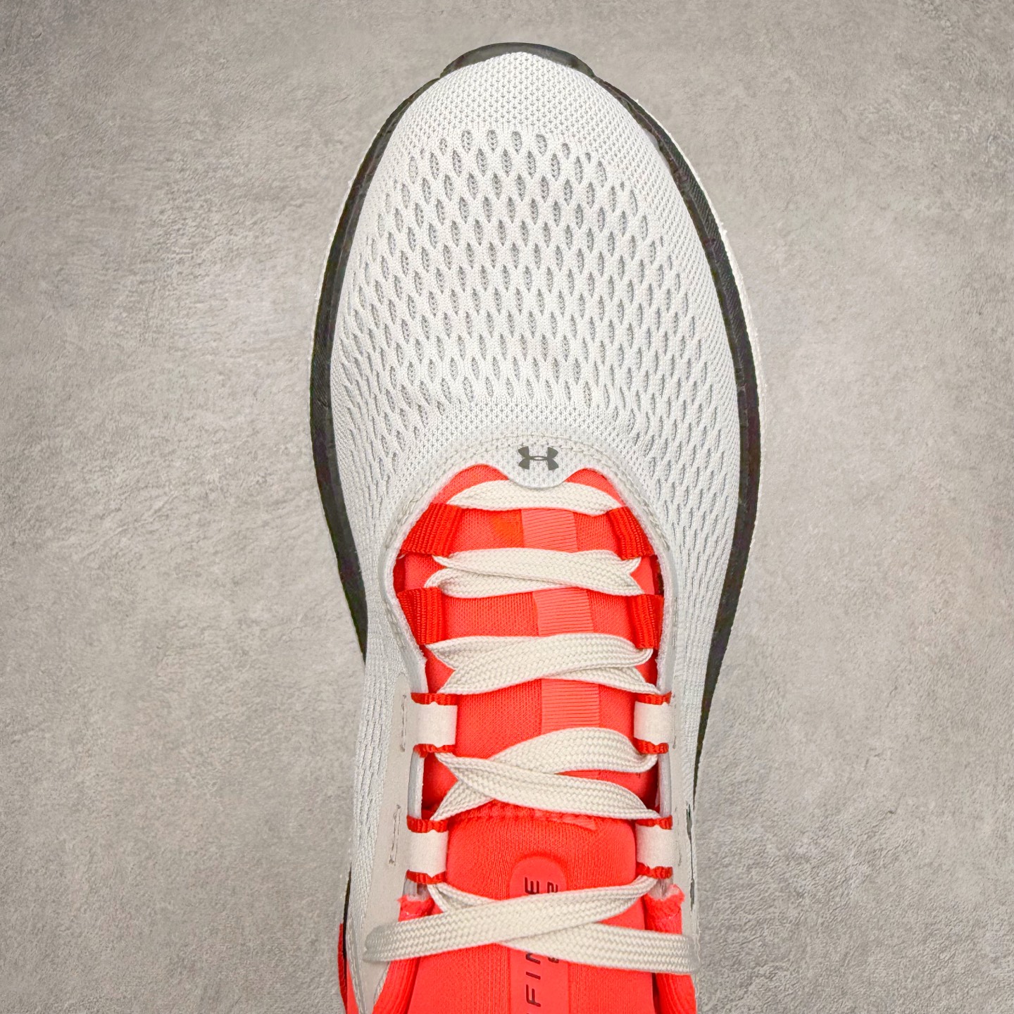 图片[4]-Under Armour Infinite Elite 2 安德玛舒适防滑耐磨低帮越野短跑跑步鞋 Under Armour成立于1996年，创办者是前马里兰橄榄球明星KevinPlank。在美国，提到Under Armour，必然会想起高端和专业的运动装备，Under Armour 逐渐成为“专业”的代名词。Under Armour在专业运动装备领域达到了一定高度，可以说是专业运动装备的优选。实拍调校N版已经零色差零失真 百分百还原实物色彩所见即所得 不存在货不对板色差等低级问题 选购参考实物拍摄 不混卖不参货 只用心做好货严格选品 承诺混一赔十 尺码：36 36.5 37.5 38 38.5 39 40 40.5 41 42 42.5 43 44 44.5 45-选品中心