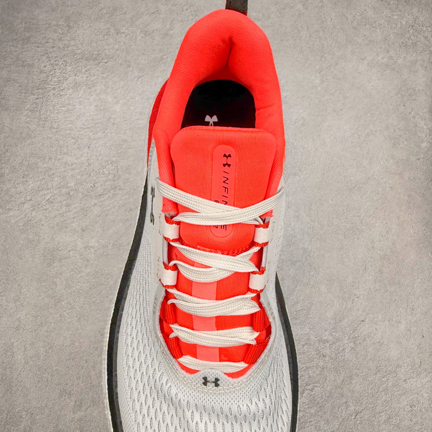 图片[5]-Under Armour Infinite Elite 2 安德玛舒适防滑耐磨低帮越野短跑跑步鞋 Under Armour成立于1996年，创办者是前马里兰橄榄球明星KevinPlank。在美国，提到Under Armour，必然会想起高端和专业的运动装备，Under Armour 逐渐成为“专业”的代名词。Under Armour在专业运动装备领域达到了一定高度，可以说是专业运动装备的优选。实拍调校N版已经零色差零失真 百分百还原实物色彩所见即所得 不存在货不对板色差等低级问题 选购参考实物拍摄 不混卖不参货 只用心做好货严格选品 承诺混一赔十 尺码：36 36.5 37.5 38 38.5 39 40 40.5 41 42 42.5 43 44 44.5 45-选品中心