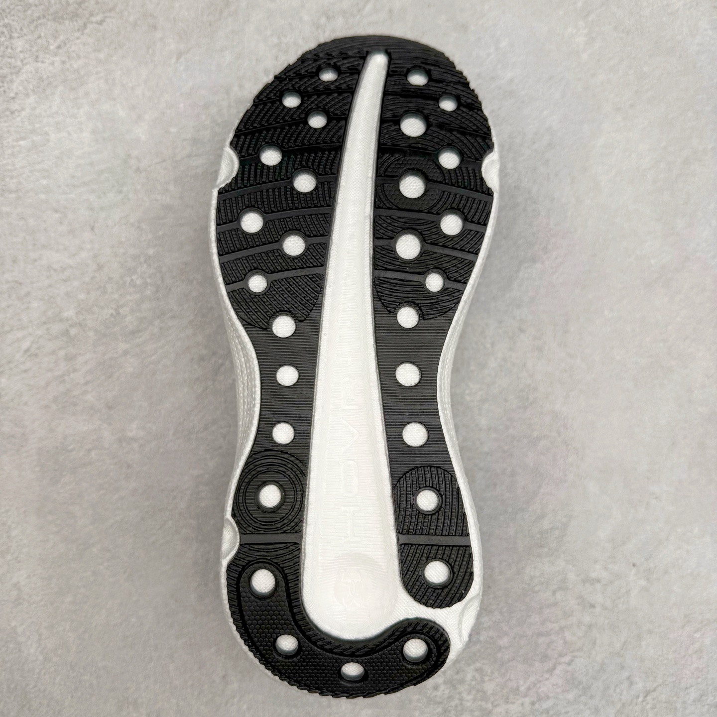 图片[9]-Under Armour Infinite Elite 2 安德玛舒适防滑耐磨低帮越野短跑跑步鞋 Under Armour成立于1996年，创办者是前马里兰橄榄球明星KevinPlank。在美国，提到Under Armour，必然会想起高端和专业的运动装备，Under Armour 逐渐成为“专业”的代名词。Under Armour在专业运动装备领域达到了一定高度，可以说是专业运动装备的优选。实拍调校N版已经零色差零失真 百分百还原实物色彩所见即所得 不存在货不对板色差等低级问题 选购参考实物拍摄 不混卖不参货 只用心做好货严格选品 承诺混一赔十 尺码：36 36.5 37.5 38 38.5 39 40 40.5 41 42 42.5 43 44 44.5 45-选品中心