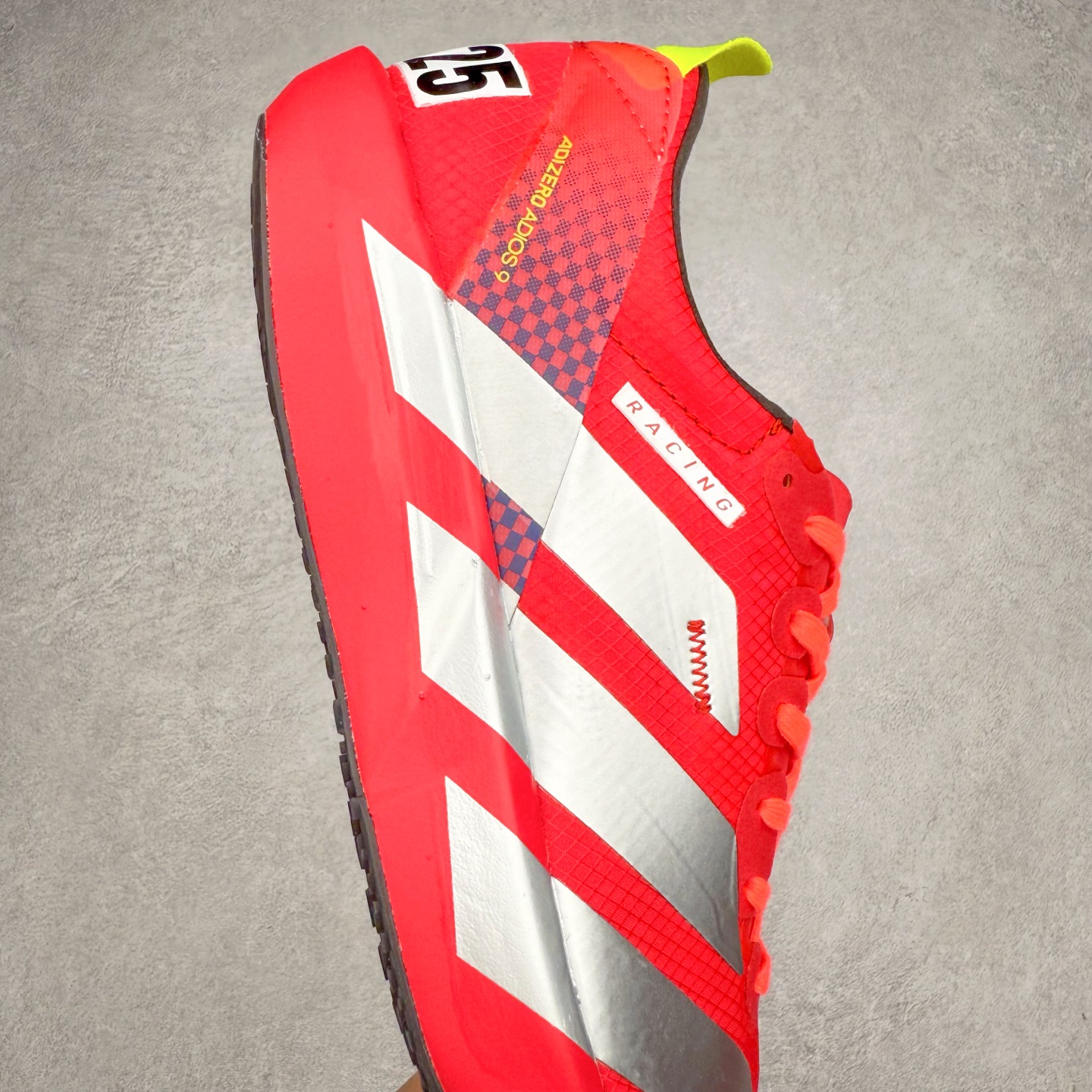 图片[6]-AD Adizero Adios 9 M 阿迪超轻透气缓震跑鞋 IH5747 马牌橡胶大底+超临界爆米花中底+尼龙抗扭片 此款是ADIOS系列最轻的鞋 41 单只170克 整体外观造型与adiZero Adios Pro EVO 1非常相似 中底配置方面搭载全掌Lightstrike Pro 鞋面采用透气网面示人 契合日常训练鞋的定位 更加耐用 外底给到了马牌橡胶 及上代竞速旗舰adidas Adizero Adios Pro 3区域分布 尺码：36 36.5 37 38 38.5 39 40 40.5 41 42 42.5 43 44 44.5 45-选品中心