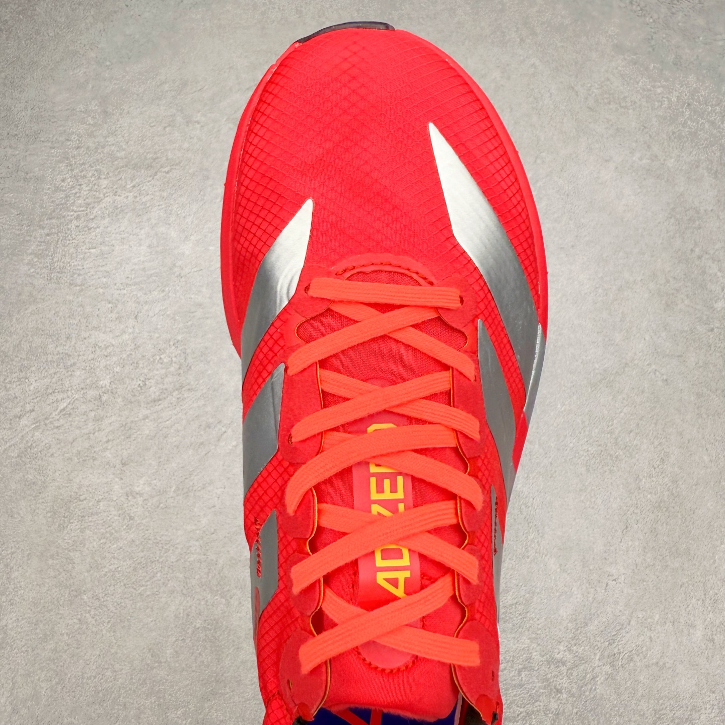 图片[4]-AD Adizero Adios 9 M 阿迪超轻透气缓震跑鞋 IH5747 马牌橡胶大底+超临界爆米花中底+尼龙抗扭片 此款是ADIOS系列最轻的鞋 41 单只170克 整体外观造型与adiZero Adios Pro EVO 1非常相似 中底配置方面搭载全掌Lightstrike Pro 鞋面采用透气网面示人 契合日常训练鞋的定位 更加耐用 外底给到了马牌橡胶 及上代竞速旗舰adidas Adizero Adios Pro 3区域分布 尺码：36 36.5 37 38 38.5 39 40 40.5 41 42 42.5 43 44 44.5 45-选品中心