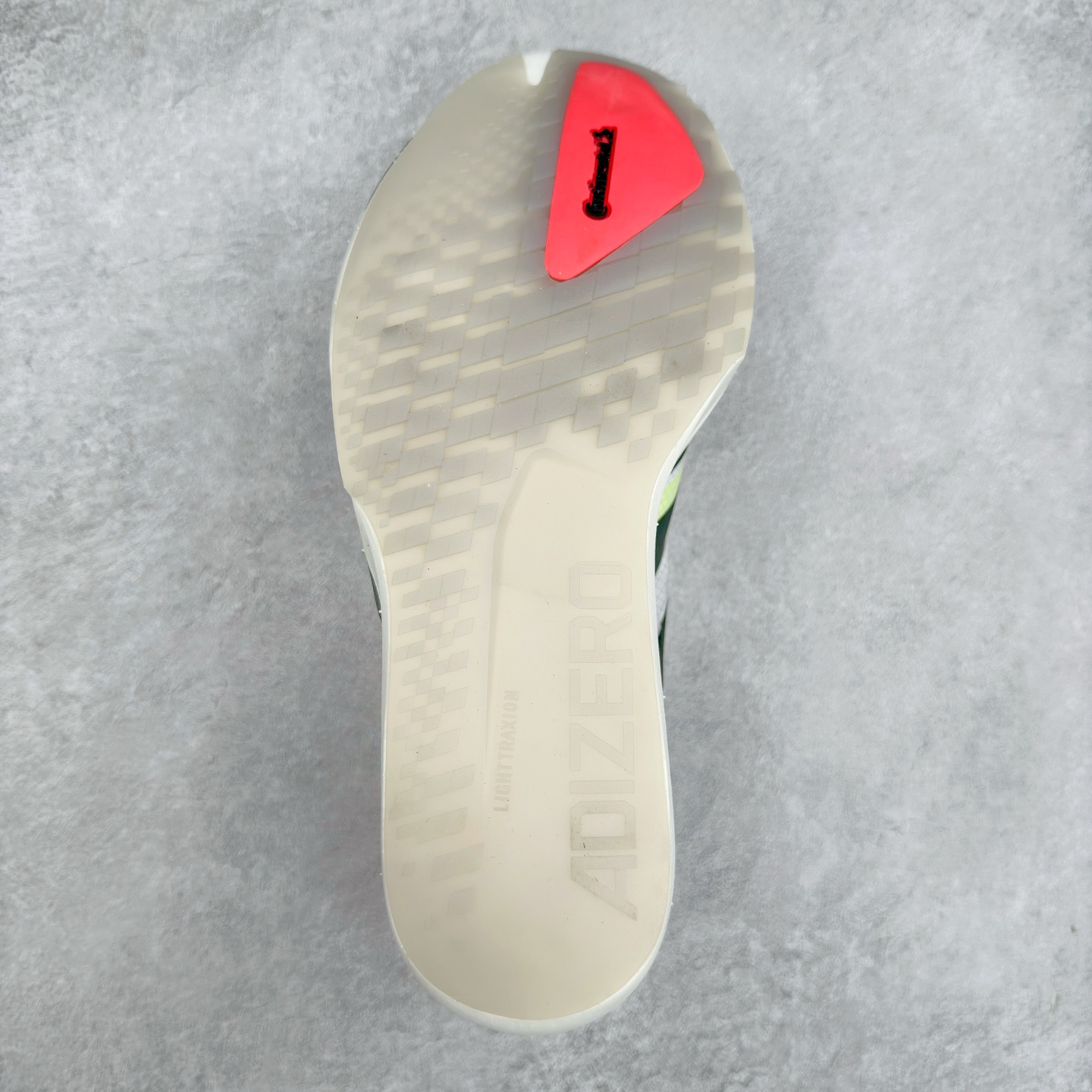 图片[9]-AD Adizero Adios 9 M 阿迪超轻透气缓震跑鞋 IF9419 马牌橡胶大底+超临界爆米花中底+尼龙抗扭片 此款是ADIOS系列最轻的鞋 41 单只170克 整体外观造型与adiZero Adios Pro EVO 1非常相似 中底配置方面搭载全掌Lightstrike Pro 鞋面采用透气网面示人 契合日常训练鞋的定位 更加耐用 外底给到了马牌橡胶 及上代竞速旗舰adidas Adizero Adios Pro 3区域分布 尺码：36 36.5 37 38 38.5 39 40 40.5 41 42 42.5 43 44 44.5 45-选品中心