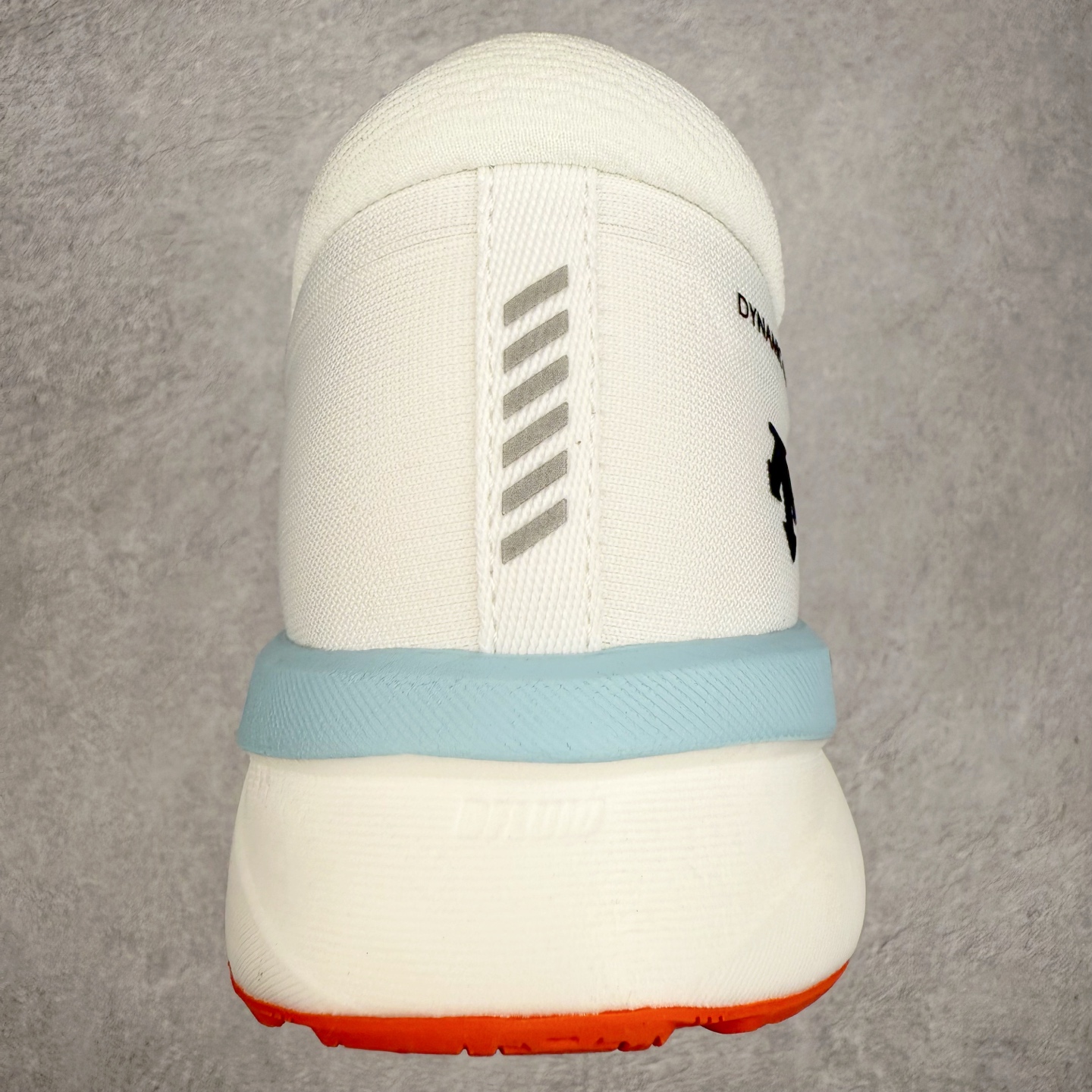 图片[8]-＃HP DESCENTE RUNNING 迪桑特系列 DFLUID流体BOA系带回弹低帮运动跑步鞋 DESCENTE（迪桑特）创立于1935年，品牌名取自法语词汇，意为“滑降”。品牌箭头标识代表滑雪的三种技术“高速直线滑行”、“穿越”和“侧滑”，也寓意品牌在打造高端专业运动产品中不断追求完美的创新精神，致力于成为中国高端专业滑雪、综训、女子、铁人三项、高尔夫的第一品牌。尺码：39 40 40.5 41 42 42.5 43 44 44.5 45-选品中心