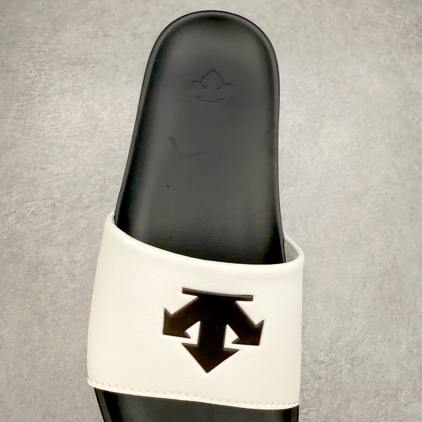 图片[5]-迪桑特DESCENTE ICING Nars 舒适 防滑防磨一字拖鞋 男女同款 黑色 尺码：36/45-选品中心