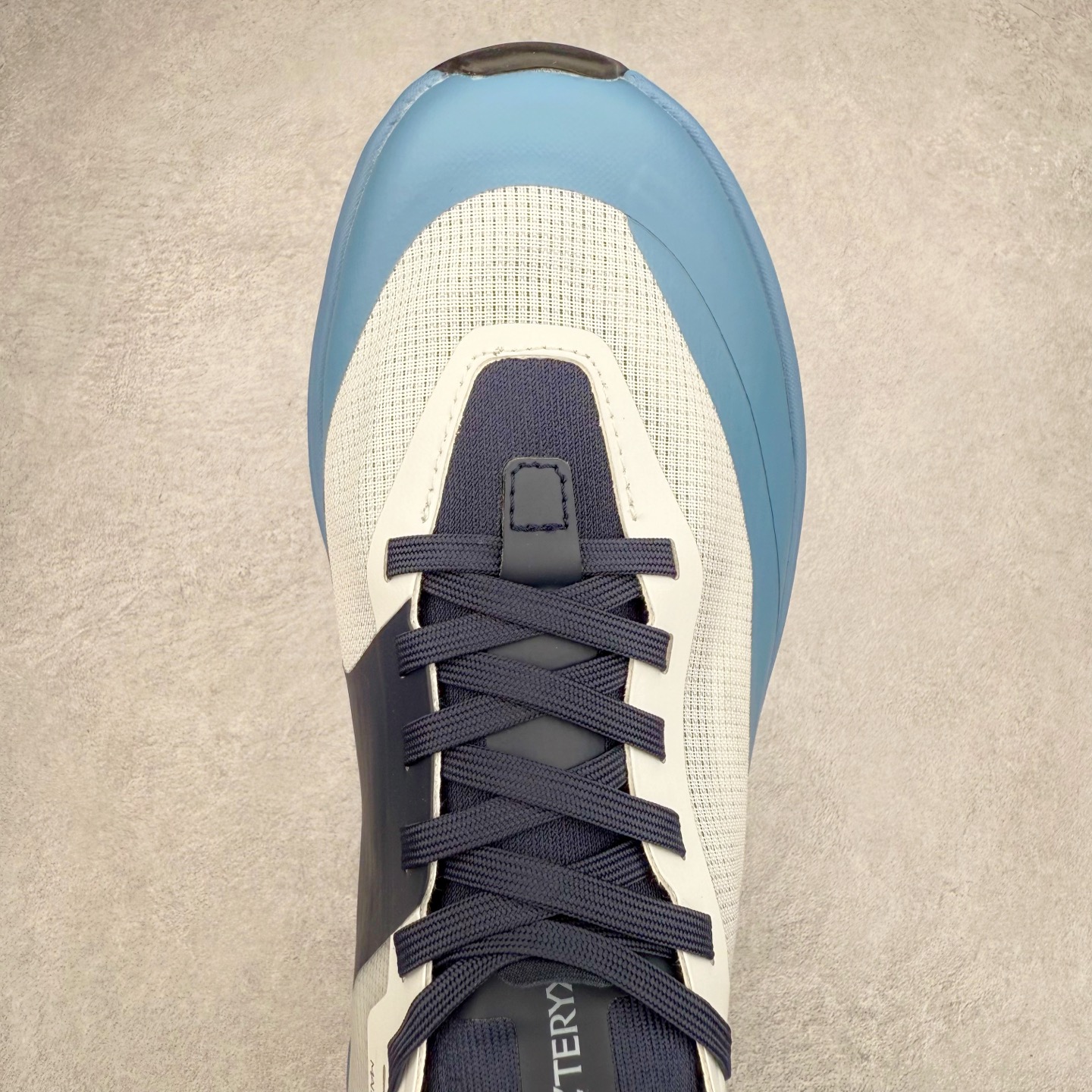 图片[4]-＃HP Arcteryx SYLAN 始祖鸟户外防水透气低帮徒步登山鞋 Arcteryx中文名始祖鸟 加拿大户外服饰品牌 1989年创立于加拿大温哥华 始祖鸟来自加拿大海岸山脉 植根高山的专业户外品牌 始终秉承对精湛设计和工艺孜孜以求的准则 从1989年创立至今 Arcteryx始终不断在产品设计与做工上不惜工本 以满足始祖鸟的标准 品质、设计以及精简的理念造就了其良好的性能 并能满足严苛环境下的使用需求 尺码：39 40 41 42 43 44 45-选品中心