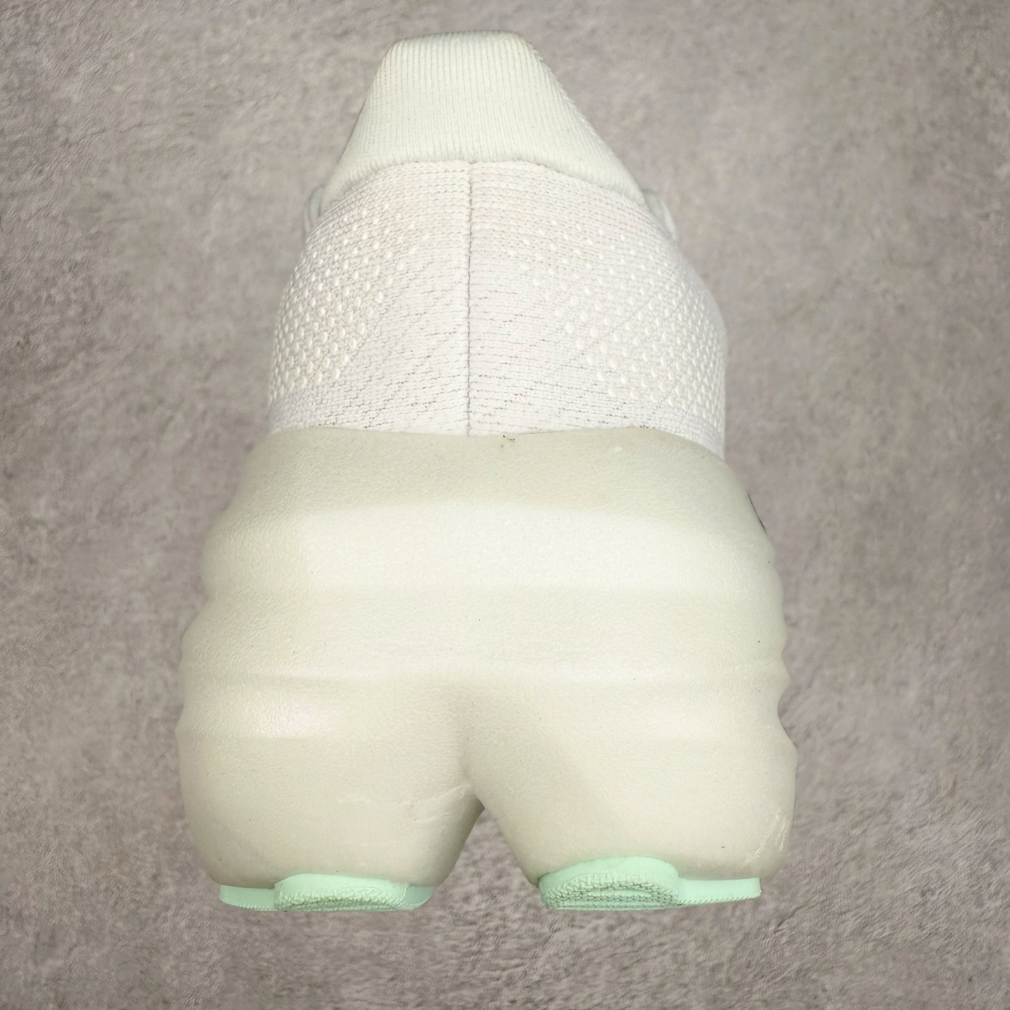 图片[8]-Brooks布鲁克斯 Ghost Max 2 运动舒适防滑耐磨低帮跑步鞋 实拍调校N版已经零色差零失真 百分百还原实物色彩所见即所得 不存在货不对板色差等低级问题 选购参考实物拍摄 不混卖不参货 只用心做好货严格选品 承诺混一赔十 尺码：36 36.5 37.5 38 38.5 39 40 40.5 41 42 42.5 43 44 44.5 45-选品中心