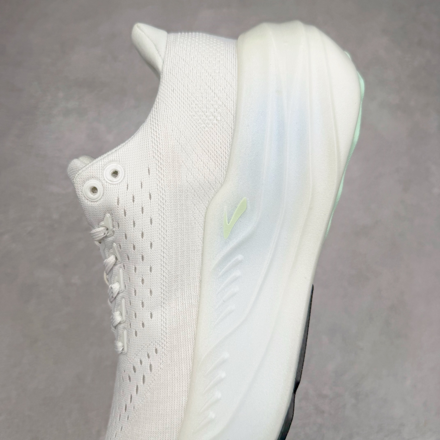 图片[7]-Brooks布鲁克斯 Ghost Max 2 运动舒适防滑耐磨低帮跑步鞋 实拍调校N版已经零色差零失真 百分百还原实物色彩所见即所得 不存在货不对板色差等低级问题 选购参考实物拍摄 不混卖不参货 只用心做好货严格选品 承诺混一赔十 尺码：36 36.5 37.5 38 38.5 39 40 40.5 41 42 42.5 43 44 44.5 45-选品中心