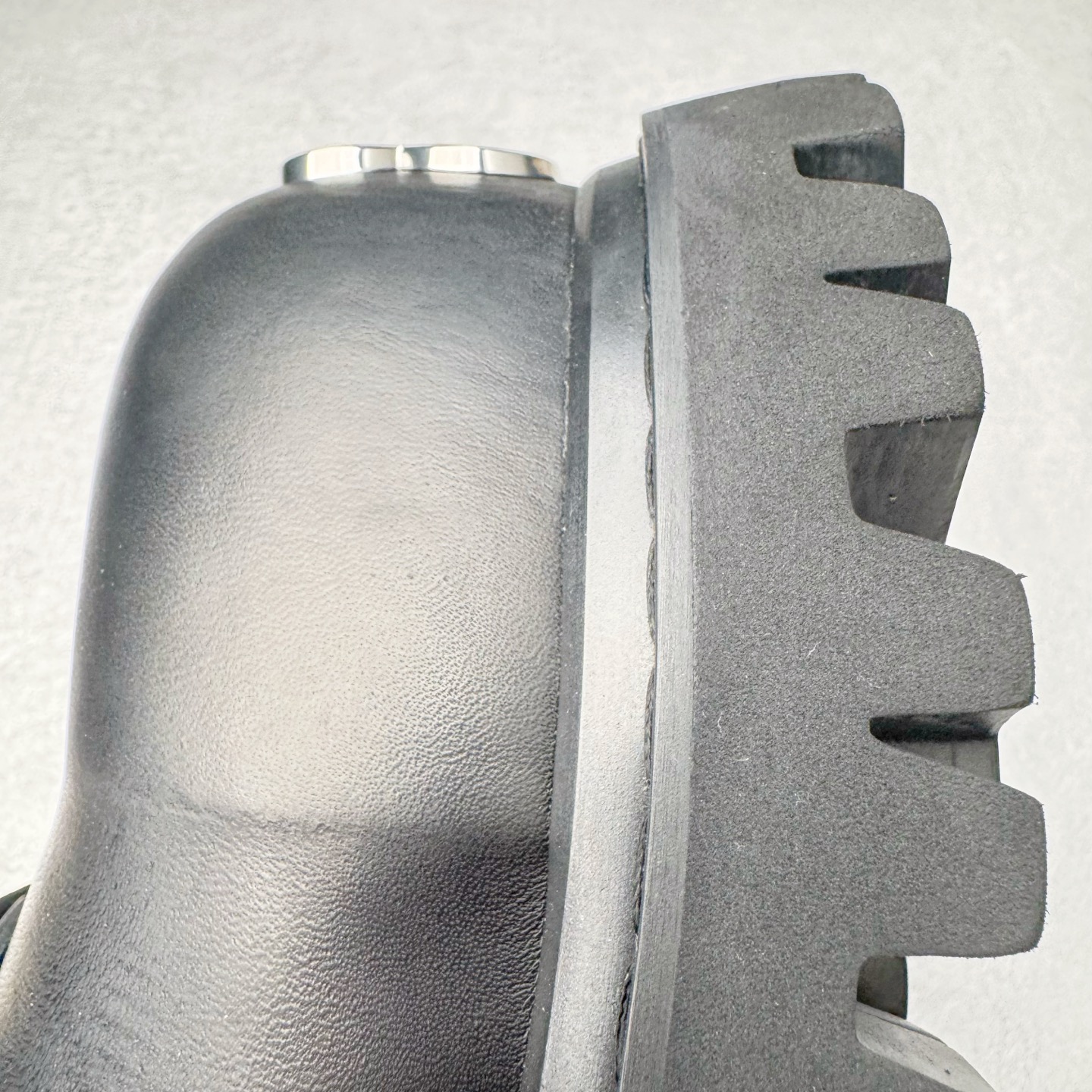 图片[17]-＃GD广顶 Balenciaga Stomper 巴黎世家时尚系带牛皮厚底德比鞋 象征着时尚的前沿 款式典雅而时尚 突显法式高雅气息 众多国内外一线潮流明星上脚加持 舒适鞋面 具有很好的延展性和透气性 外观设计鞋身运用简洁的黑色进行搭配 上脚颜值高 鞋跟耐磨性强 不易打滑 尺码：39-45（偏大一码）-选品中心