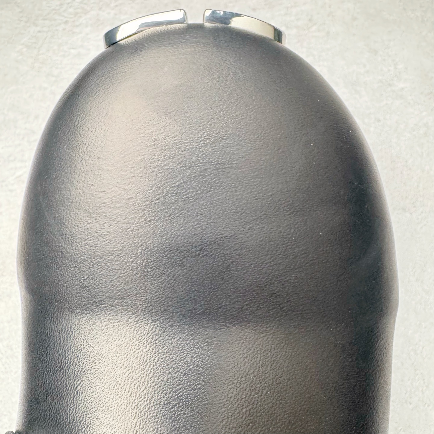 图片[16]-＃GD广顶 Balenciaga Stomper 巴黎世家时尚系带牛皮厚底德比鞋 象征着时尚的前沿 款式典雅而时尚 突显法式高雅气息 众多国内外一线潮流明星上脚加持 舒适鞋面 具有很好的延展性和透气性 外观设计鞋身运用简洁的黑色进行搭配 上脚颜值高 鞋跟耐磨性强 不易打滑 尺码：39-45（偏大一码）-选品中心