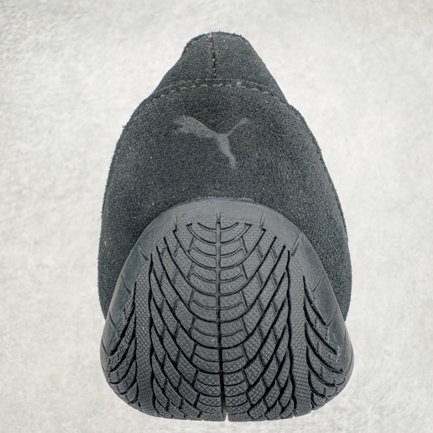 图片[8]-＃S2 PUMA Speedcat Ballerina 彪马柔软舒适防滑耐磨低帮生活休闲鞋芭蕾舞鞋单鞋玛丽珍鞋 这次，PUMA决定再对Speedcat来一次创新，以芭蕾舞鞋为灵感，将芭蕾舞鞋的灵动与轻盈感与赛车鞋融为一体，带来极具个性的全新鞋款Speedcat Ballerina。Speedcat Ballerina由Speedcat去除鞋舌、鞋带以及部分鞋侧位打造而成，鞋带部分被改为如同芭蕾鞋般的交叉弹性带，PUMA的标志依旧设计于鞋侧旁，整个鞋款外观变得更加优雅。Speedcat Ballerina 还汲取了赛车鞋的抓地设计，配备经典橡胶大底。尺码：36 37 37.5 38 38.5 39 40-选品中心