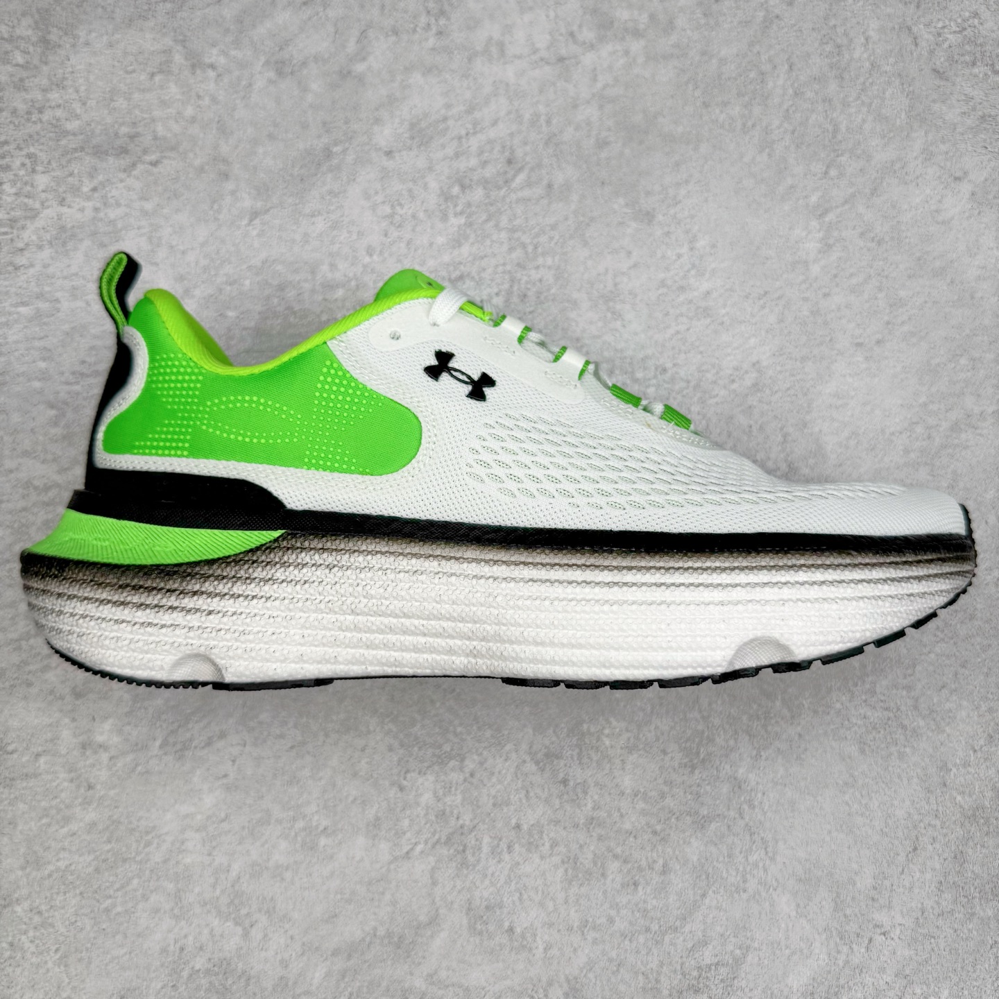 图片[12]-Under Armour Infinite Elite 2 安德玛舒适防滑耐磨低帮越野短跑跑步鞋 Under Armour成立于1996年，创办者是前马里兰橄榄球明星KevinPlank。在美国，提到Under Armour，必然会想起高端和专业的运动装备，Under Armour 逐渐成为“专业”的代名词。Under Armour在专业运动装备领域达到了一定高度，可以说是专业运动装备的优选。实拍调校N版已经零色差零失真 百分百还原实物色彩所见即所得 不存在货不对板色差等低级问题 选购参考实物拍摄 不混卖不参货 只用心做好货严格选品 承诺混一赔十 尺码：36 36.5 37.5 38 38.5 39 40 40.5 41 42 42.5 43 44 44.5 45-选品中心