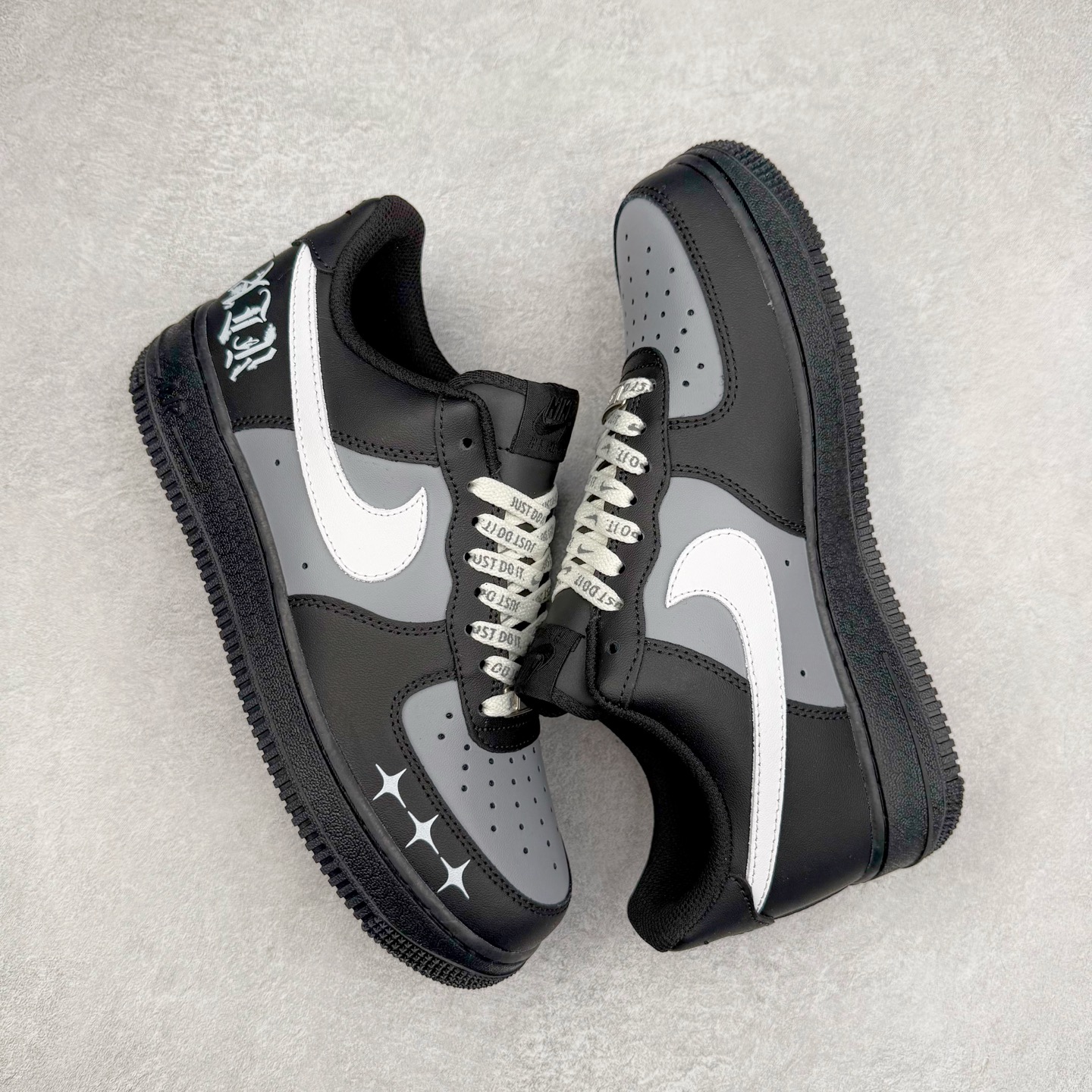 图片[3]-NK Air Force 1´07 Low 空军一号低帮百搭休闲运动板鞋 ZH0316-085 柔软、弹性十足的缓震性能和出色的中底设计 横跨复古与现代的外型结合 造就出风靡全球 三十多年的Force 1 直到今天还深受青睐 实拍调校N版已经零色差零失真 百分百还原实物色彩所见即所得 不存在货不对板色差等低级问题 选购参考实物拍摄 不混卖不参货 只用心做好货严格选品 承诺混一赔十 尺码：36 36.5 37.5 38 38.5 39 40 40.5 41 42 42.5 43 44 44.5 45-选品中心