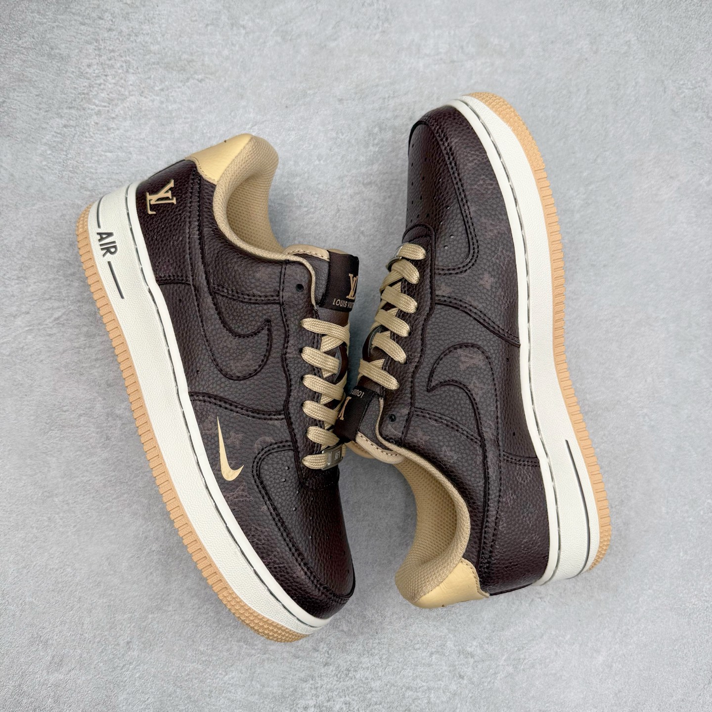 图片[3]-NK Air Force 1´07 Low 空军一号低帮百搭休闲运动板鞋 LW9279-007 柔软、弹性十足的缓震性能和出色的中底设计 横跨复古与现代的外型结合 造就出风靡全球 三十多年的Force 1 直到今天还深受青睐 实拍调校N版已经零色差零失真 百分百还原实物色彩所见即所得 不存在货不对板色差等低级问题 选购参考实物拍摄 不混卖不参货 只用心做好货严格选品 承诺混一赔十 尺码：36 36.5 37.5 38 38.5 39 40 40.5 41 42 42.5 43 44 44.5 45-选品中心