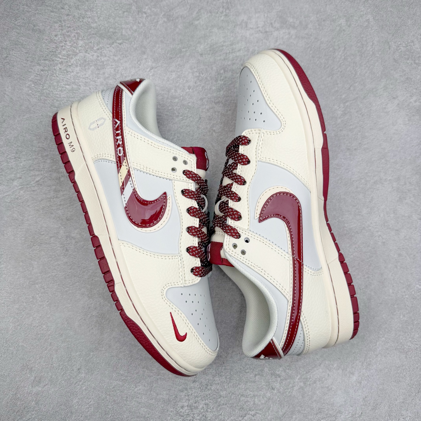 图片[3]-NK Dunk Low 定制配色 FC1688-236 大厂出品 极力推荐 原装头层材料 独家版型蒸餾加工帶來的是更好的视觉和脚感体验大厂纯原品质出货 清洁度 电绣工艺 皮料切割干净无任何毛边 细节完美 实拍调校N版已经零色差零失真 百分百还原实物色彩所见即所得 不存在货不对板色差等低级问题 选购参考实物拍摄 不混卖不参货 只用心做好货严格选品 承诺混一赔十 尺码：36 36.5 37.5 38 38.5 39 40 40.5 41 42 42.5 43 44 44.5 45-选品中心