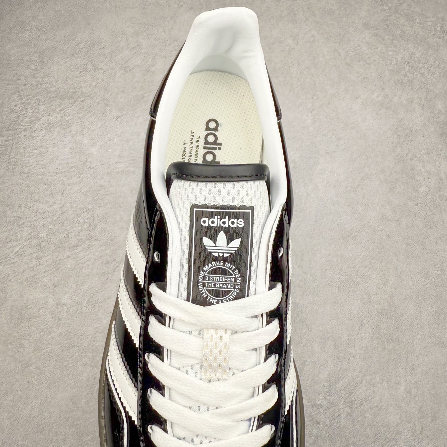 图片[5]-AD Gazelle Indoor Trainers 羚羊内训系列低帮复古百搭休闲运动德训风板鞋 JQ8124 90年代经典的复刻版！自60年代以足球训练鞋面世以来,Gazelle就以其经典设计席卷全球。1991年版本的复刻,再造经典Gazelle。采用皮革打造,搭配浊色细节,让这款经典更加简约。尺码：36 36⅔ 37⅓ 38 38⅔ 39⅓ 40 40⅔ 41⅓ 42 42⅔ 43⅓ 44⅓ 44⅔ 45-选品中心