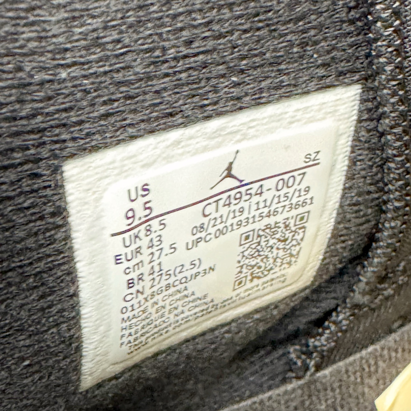 图片[11]-＃K版纯原 Air Jordan AJ6 Retro \\\”DMP\\\” 黑金 货号：CT4954-007 原楦原纸板开发 采购原厂皮料 原厂定型 后跟完美效果 到手可放心比对发售原鞋 上脚百分百充当正品驾驭 真正原装公司级完美鞋型 一切细节实拍所见所得 纸板中底、钢印 完美版型 一应俱全外贸专供 发国外寄售可稳妥充正操作 实拍调校N版已经零色差零失真 百分百还原实物色彩所见即所得 不存在货不对板色差等低级问题 选购参考实物拍摄 不混卖不参货 只用心做好货严格选品 承诺混一赔十 尺码：40 40.5 41 42 42.5 43 44 44.5 45 46 47.5-选品中心