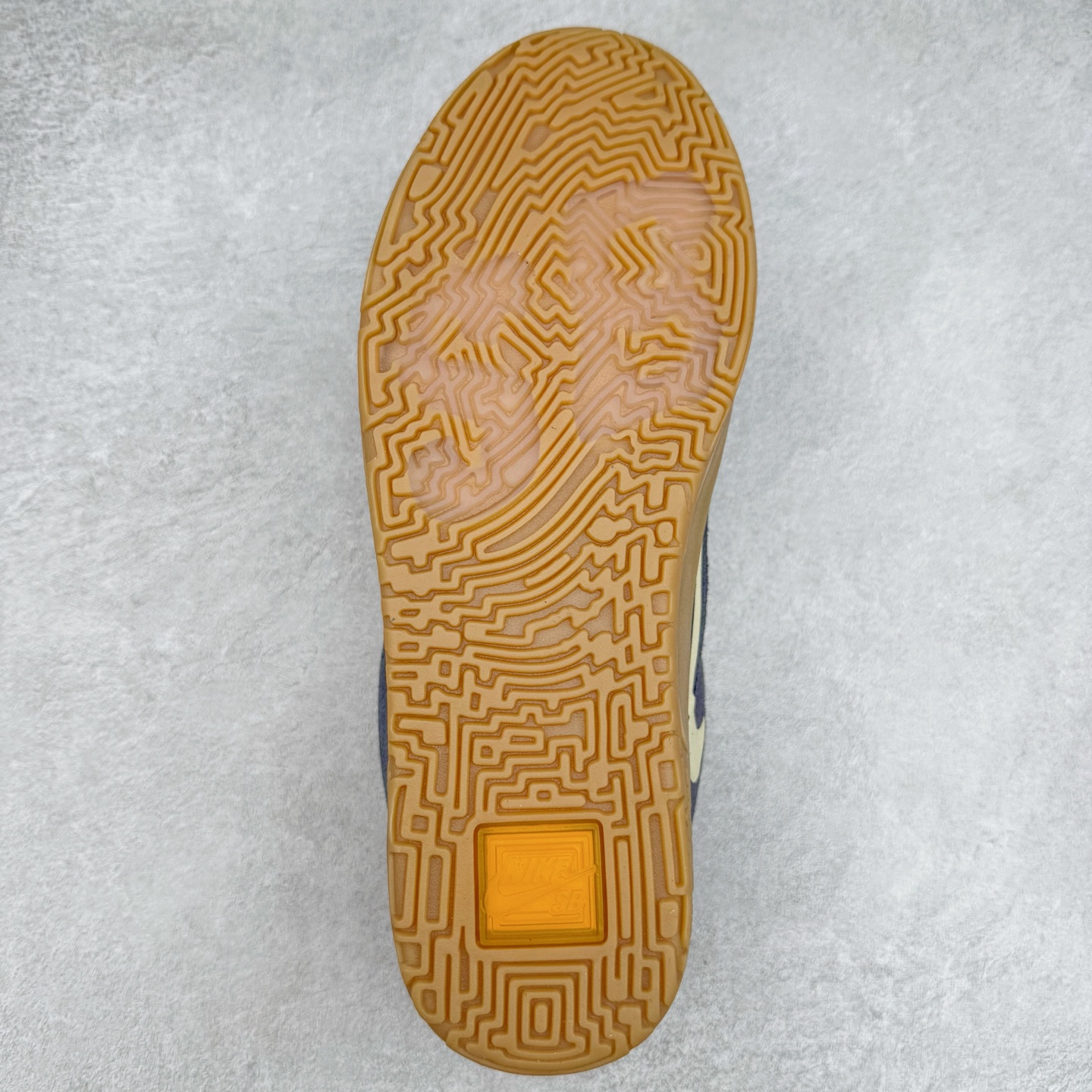 图片[9]-NK SB Day One 低帮休闲板鞋 FN4210-401 鞋款搭载Air Zoom缓震气垫，采用包边结构工艺轻盈柔韧，缔造非凡触板感。织物材料，舒适出众 翻毛皮覆面经久耐穿，塑就挚爱踢板体验。尺码：35.5 36 36.5 37.5 38 38.5 39 40 40.5 41 42 42.5 43 44 44.5 45-选品中心