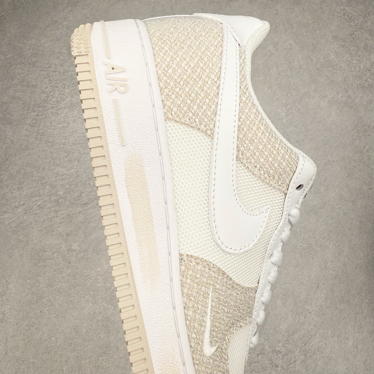 图片[6]-NK Air Force 1´07 Low 空军一号低帮百搭休闲运动板鞋 ZH0316-092 柔软、弹性十足的缓震性能和出色的中底设计 横跨复古与现代的外型结合 造就出风靡全球 三十多年的Force 1 直到今天还深受青睐 实拍调校N版已经零色差零失真 百分百还原实物色彩所见即所得 不存在货不对板色差等低级问题 选购参考实物拍摄 不混卖不参货 只用心做好货严格选品 承诺混一赔十 尺码：36 36.5 37.5 38 38.5 39 40 40.5 41 42 42.5 43 44 44.5 45-选品中心