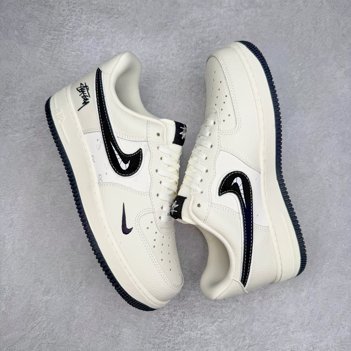 图片[3]-NK Air Force 1´07 Low 空军一号低帮百搭休闲运动板鞋 KK1988-093 柔软、弹性十足的缓震性能和出色的中底设计 横跨复古与现代的外型结合 造就出风靡全球 三十多年的Force 1 直到今天还深受青睐 实拍调校N版已经零色差零失真 百分百还原实物色彩所见即所得 不存在货不对板色差等低级问题 选购参考实物拍摄 不混卖不参货 只用心做好货严格选品 承诺混一赔十 尺码：36 36.5 37.5 38 38.5 39 40 40.5 41 42 42.5 43 44 44.5 45-选品中心